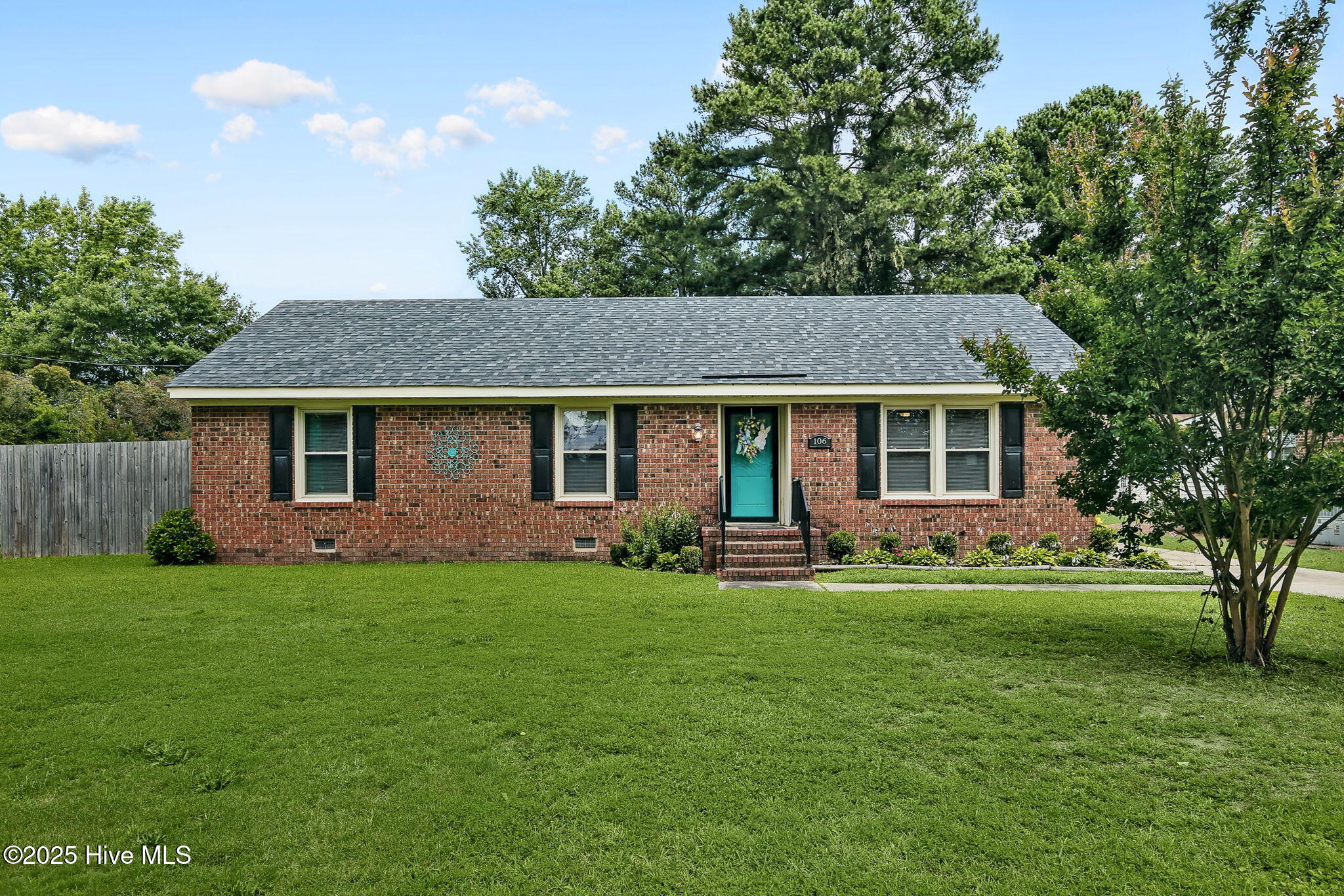 106 Grace Drive Property Photo 1