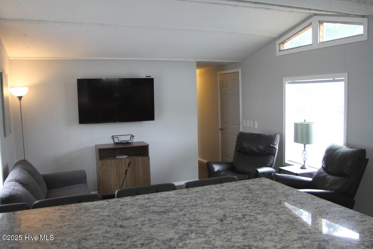 174 Lennondale Boulevard Property Photo 4