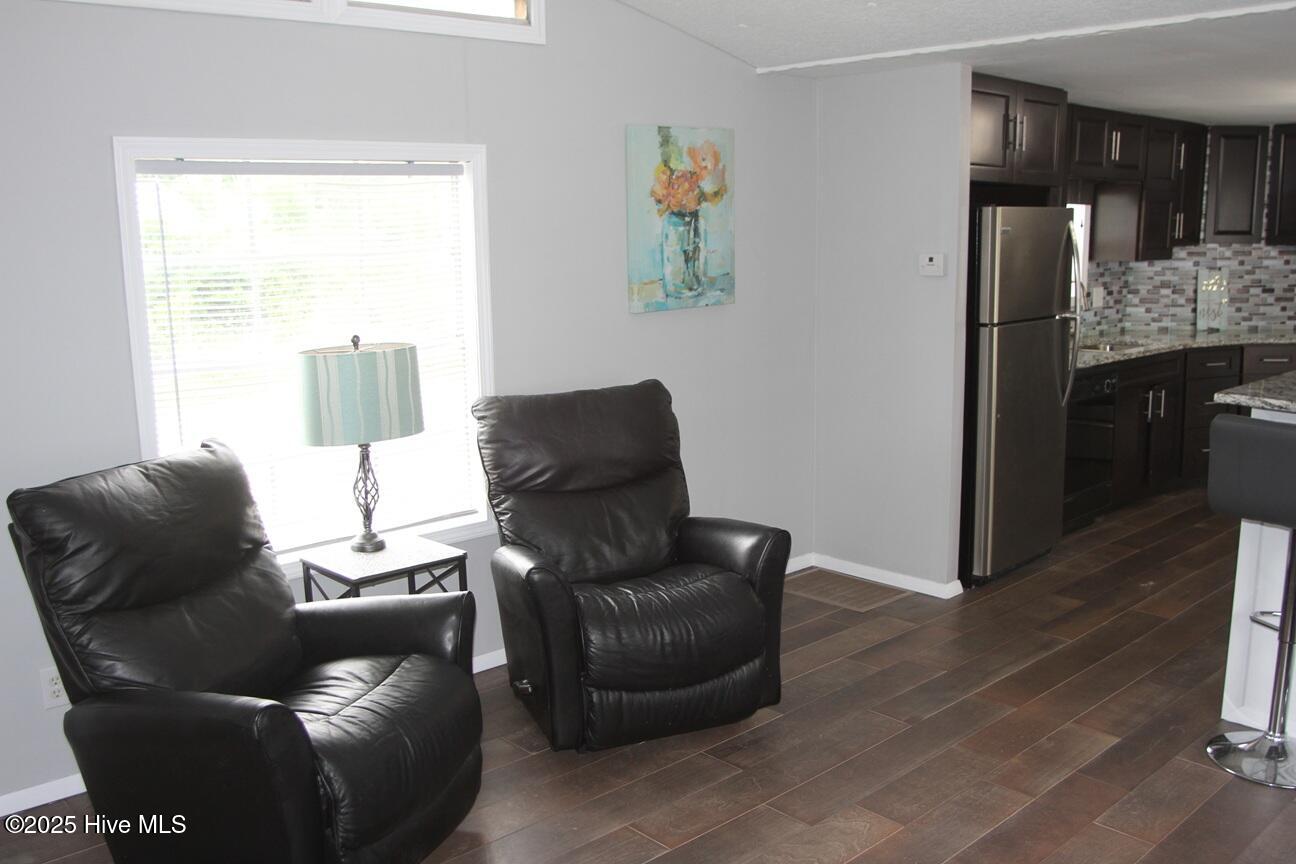174 Lennondale Boulevard Property Photo 6
