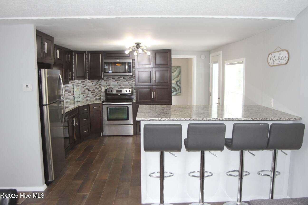 174 Lennondale Boulevard Property Photo 7