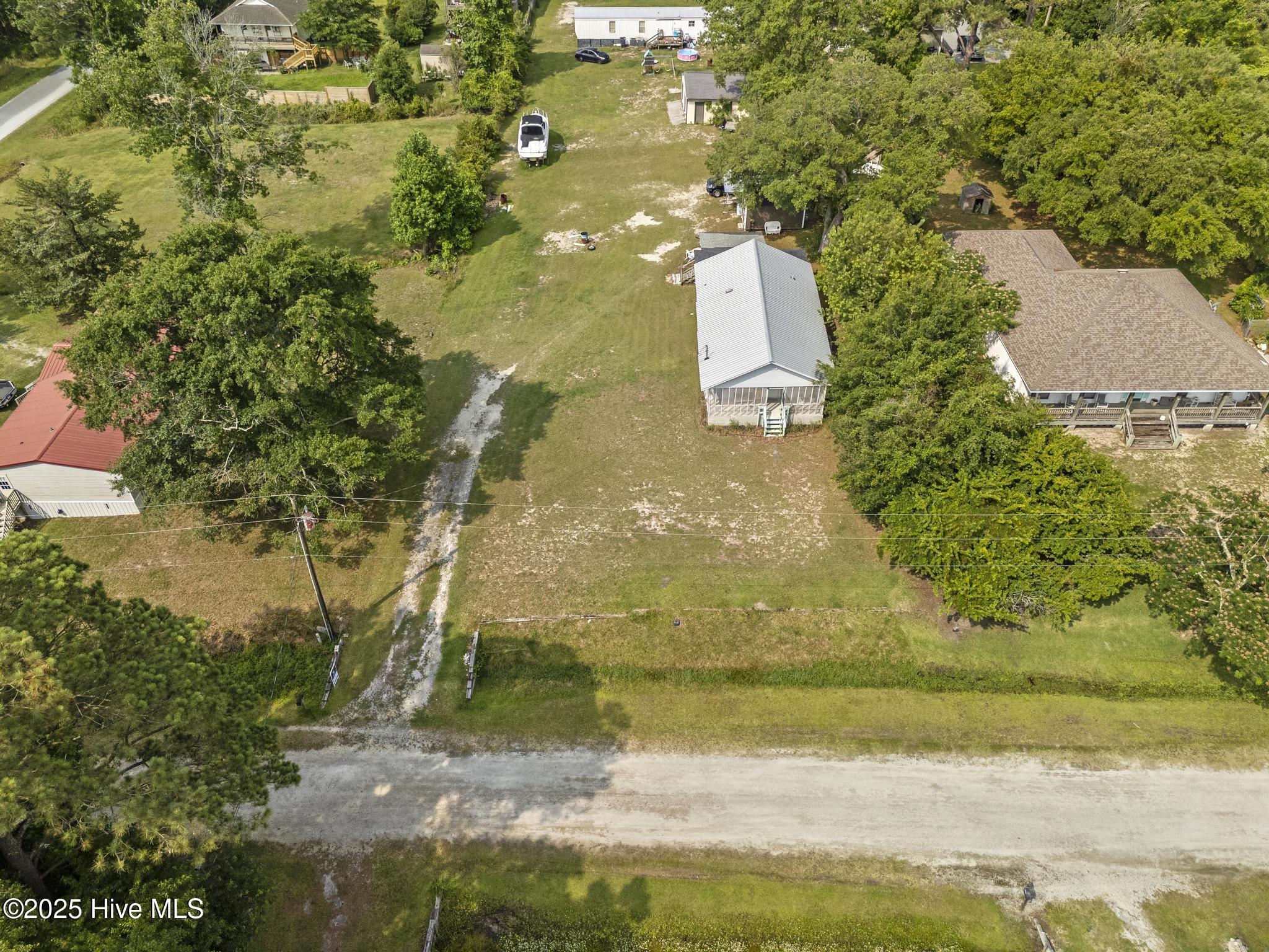 601 Mary Ann Drive Property Photo 2