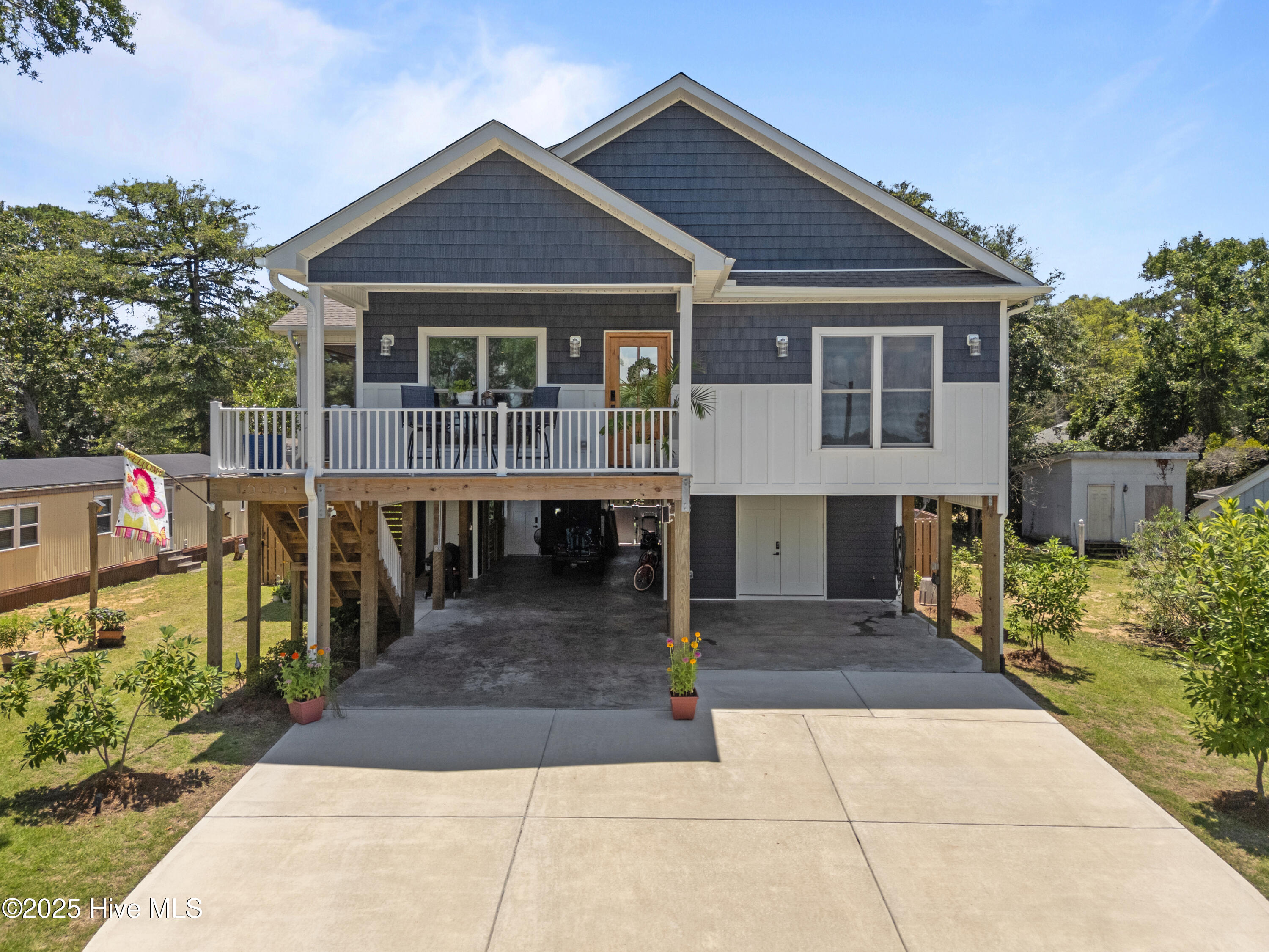 7605 E Yacht Drive Property Photo 1