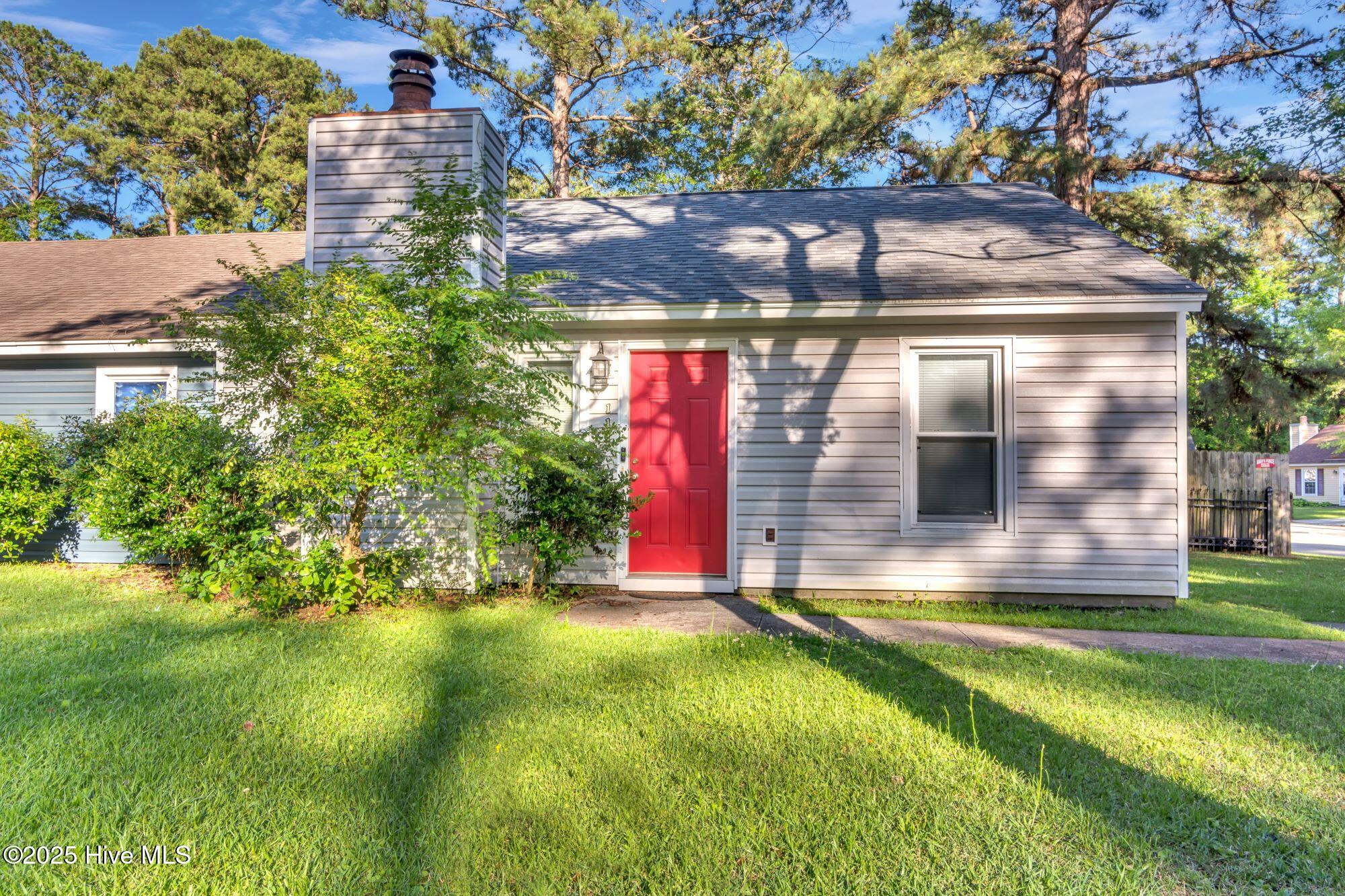 111 Corey Circle Property Photo 1
