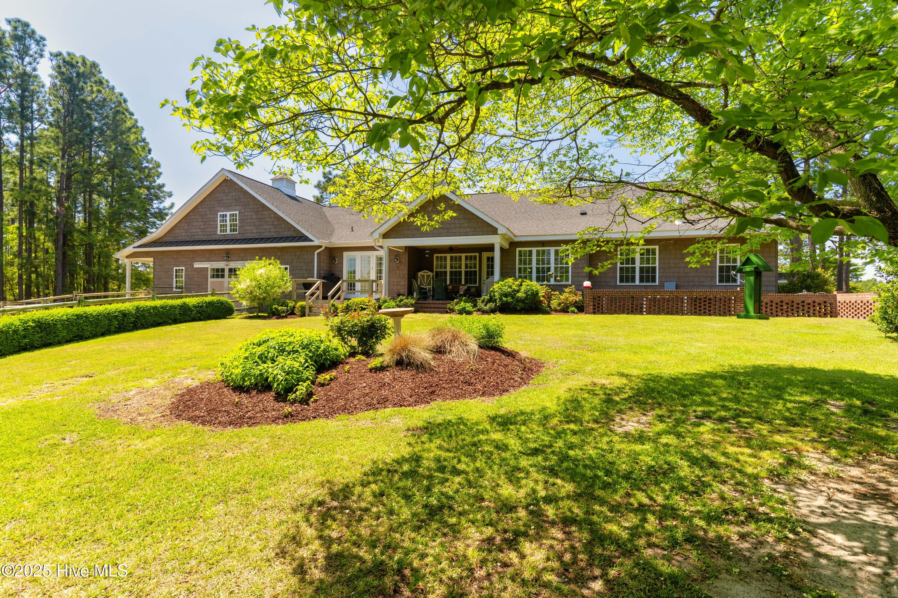 729 Furr Road Property Photo 1