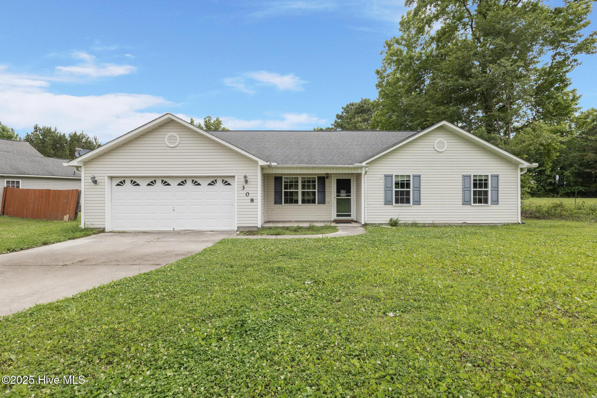 308 Big Tree Lane Property Photo 1
