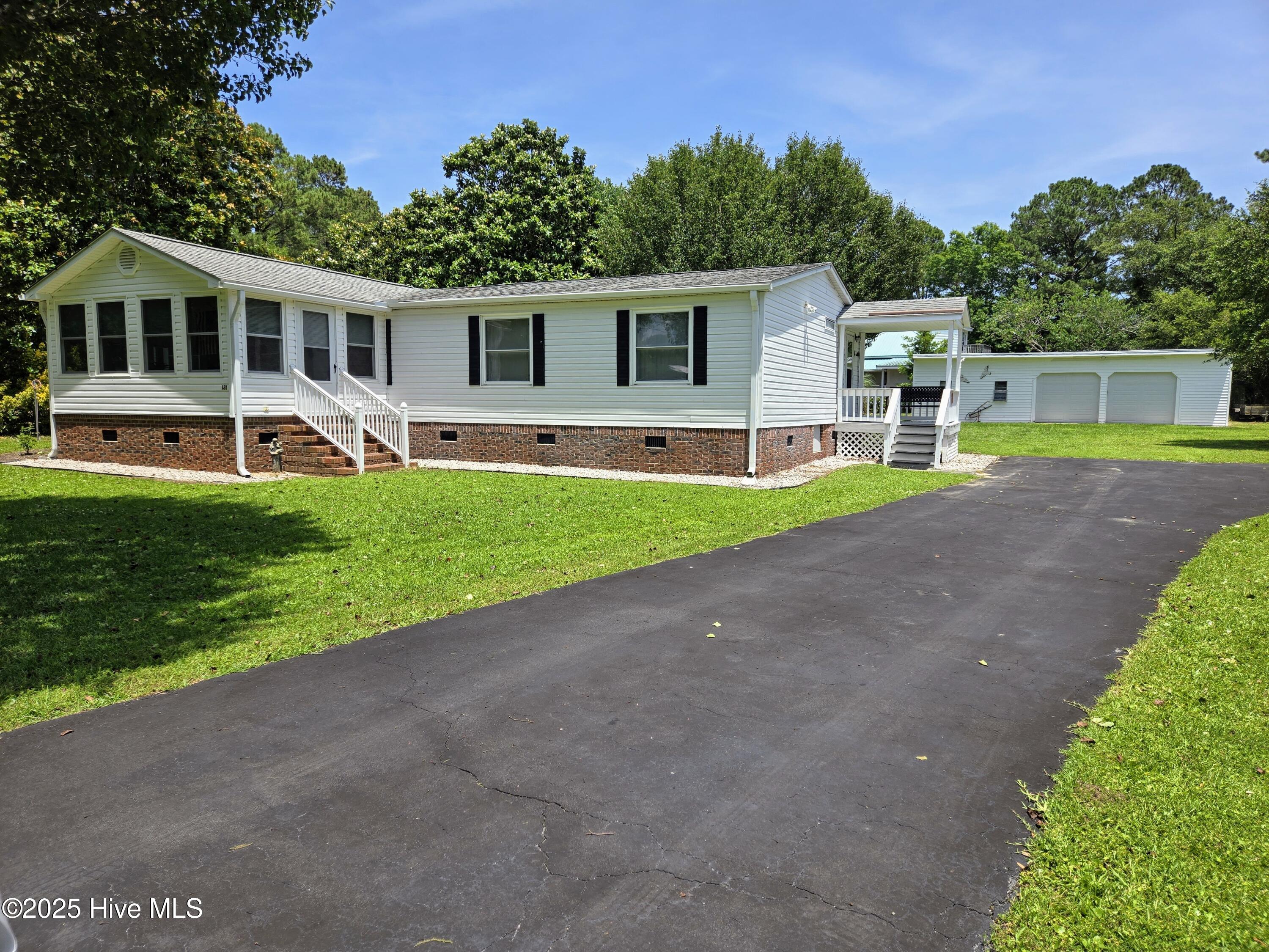 131 Goose Creek Loop Road Property Photo 1