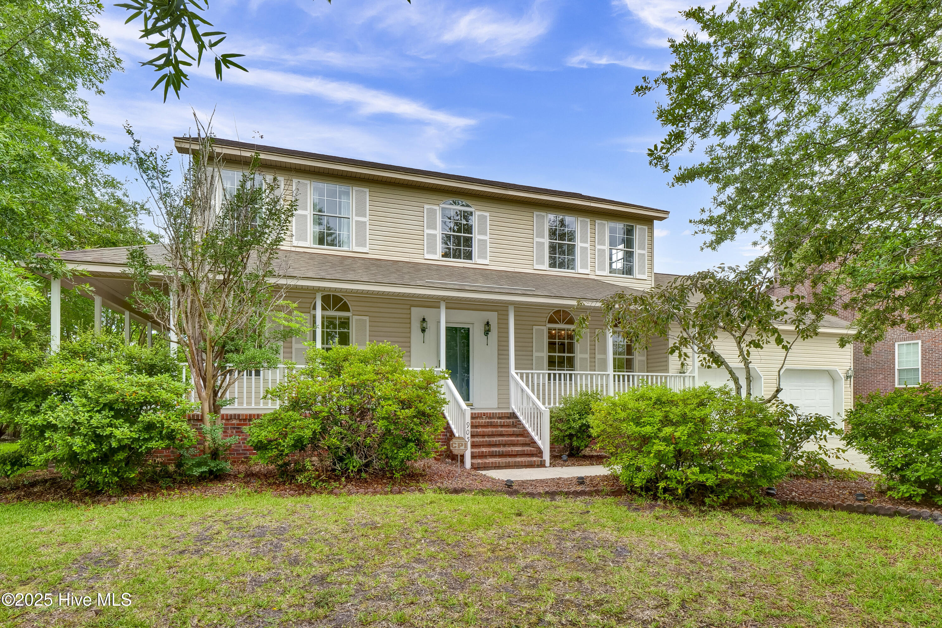 905 Sheffield Drive Property Photo 1
