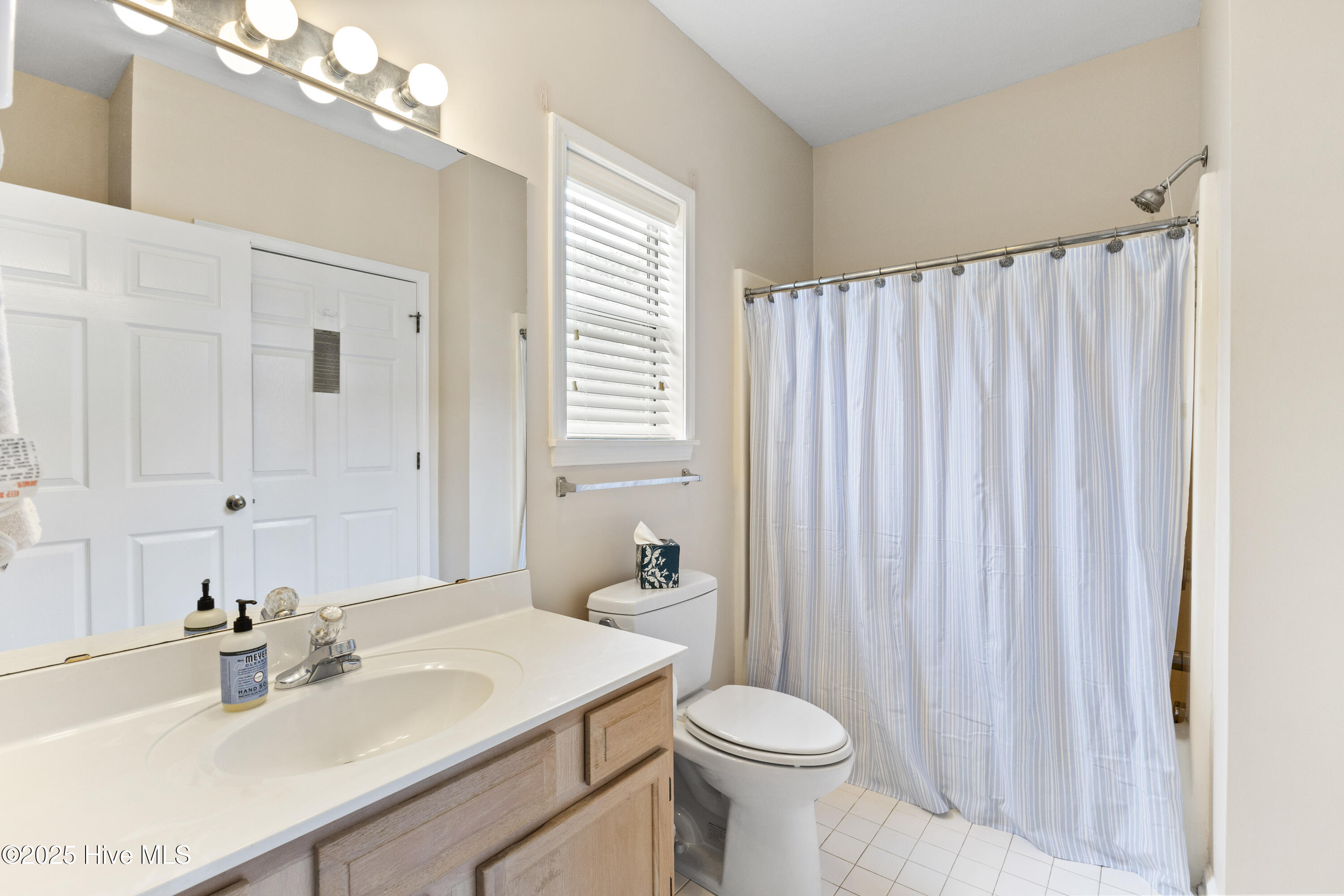 215 Kings Trail 1105 Property Photo 21