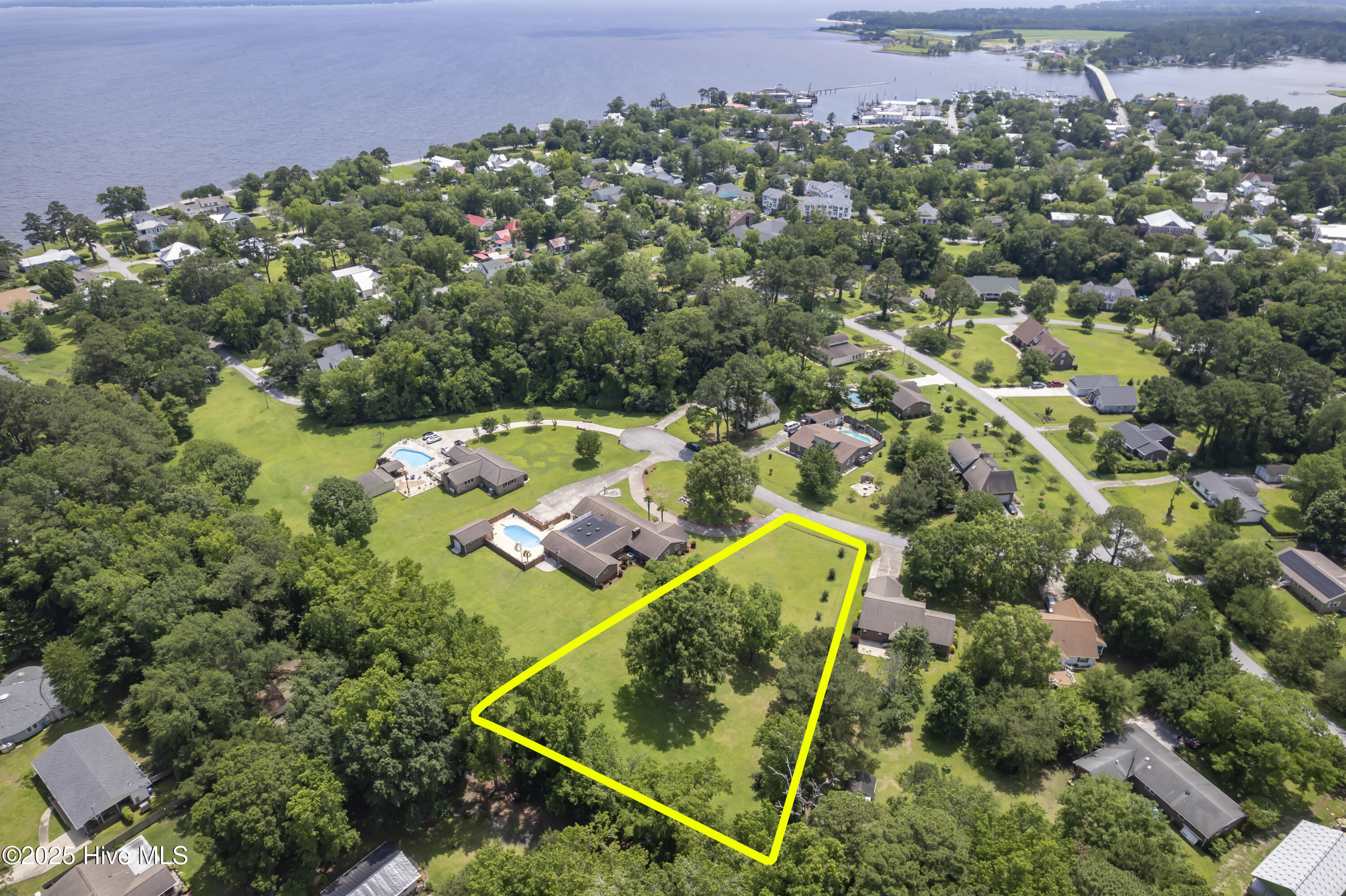 109 Pittman Circle Property Photo 4