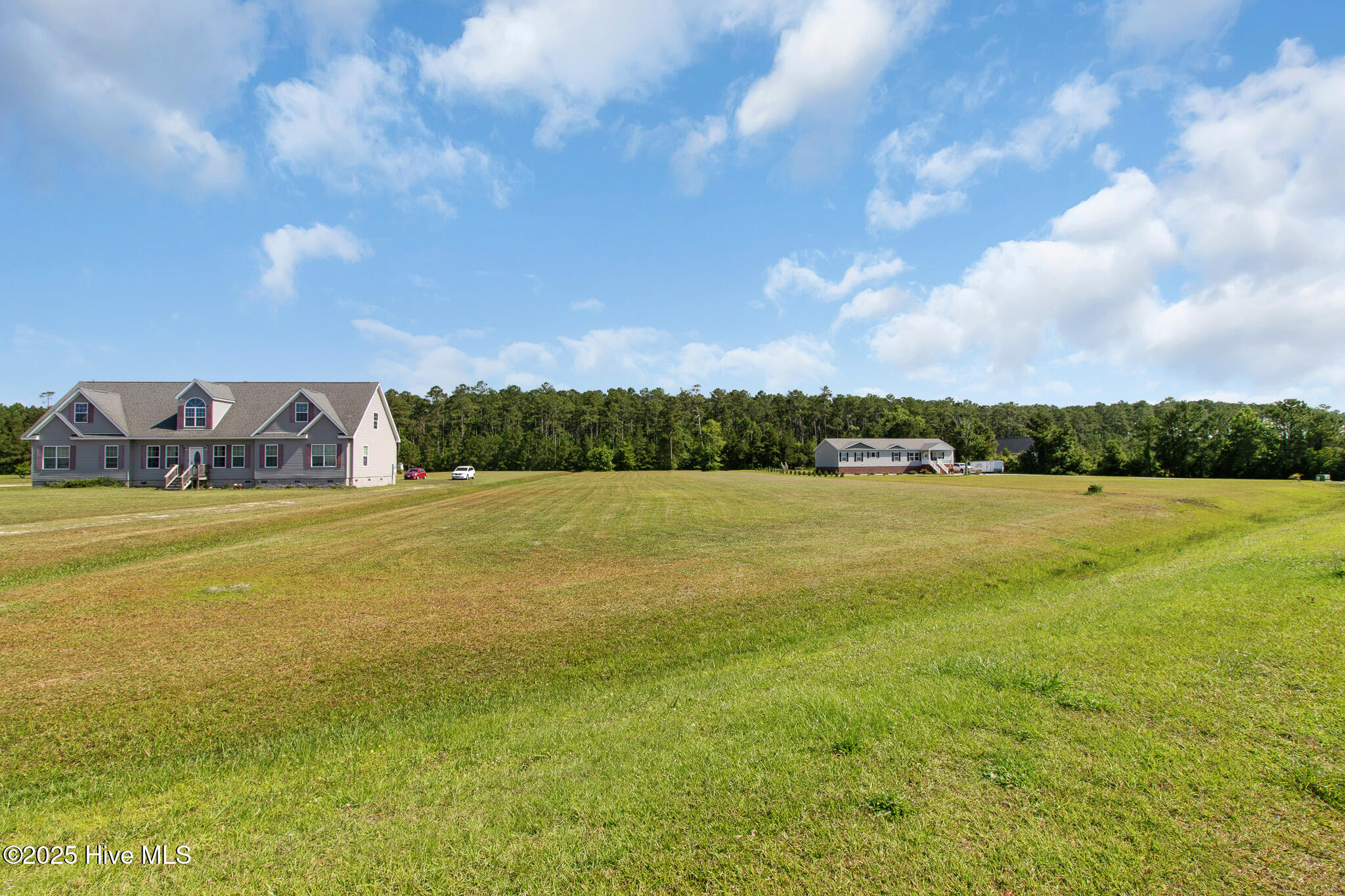 303 Mayflower Drive Property Photo 12