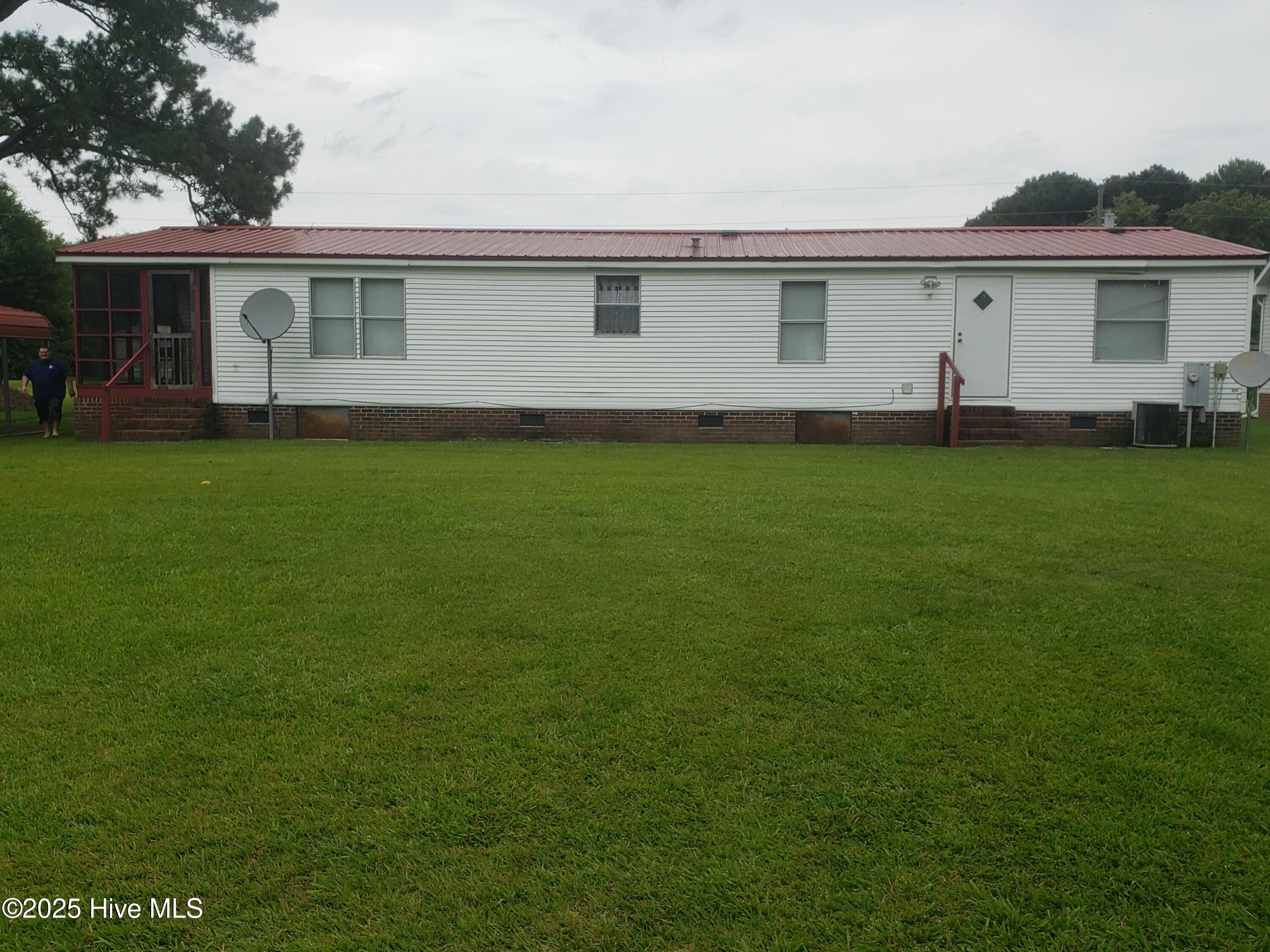 2090 Peter Grant Road Property Photo 4