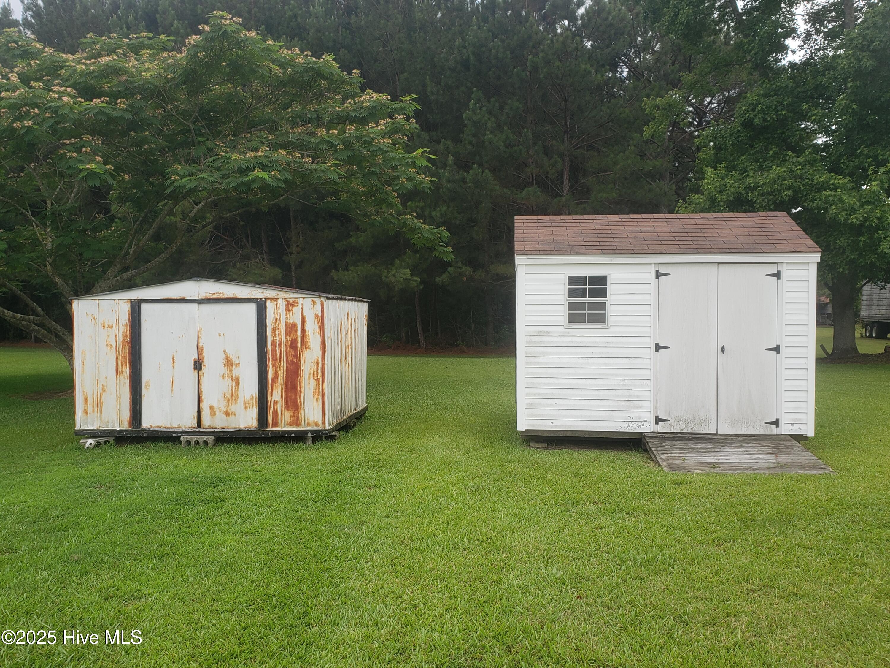 2090 Peter Grant Road Property Photo 5