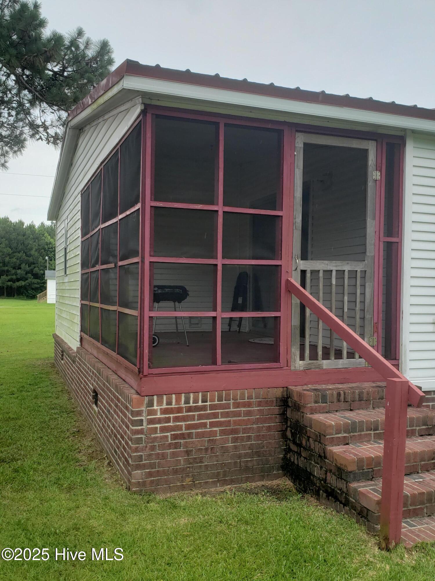 2090 Peter Grant Road Property Photo 6
