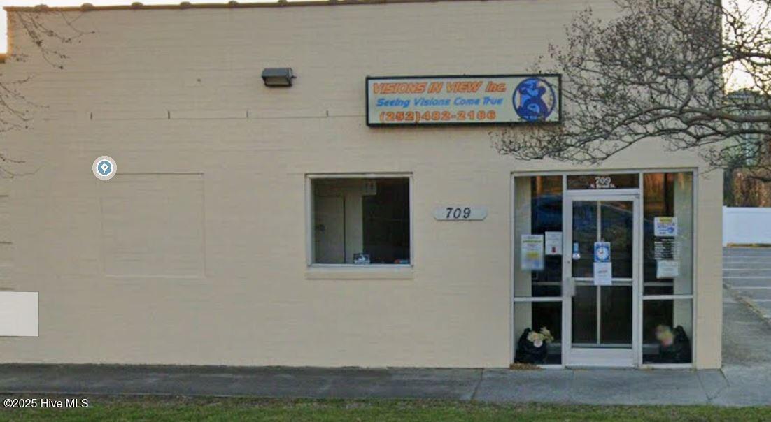 709 N Broad Street