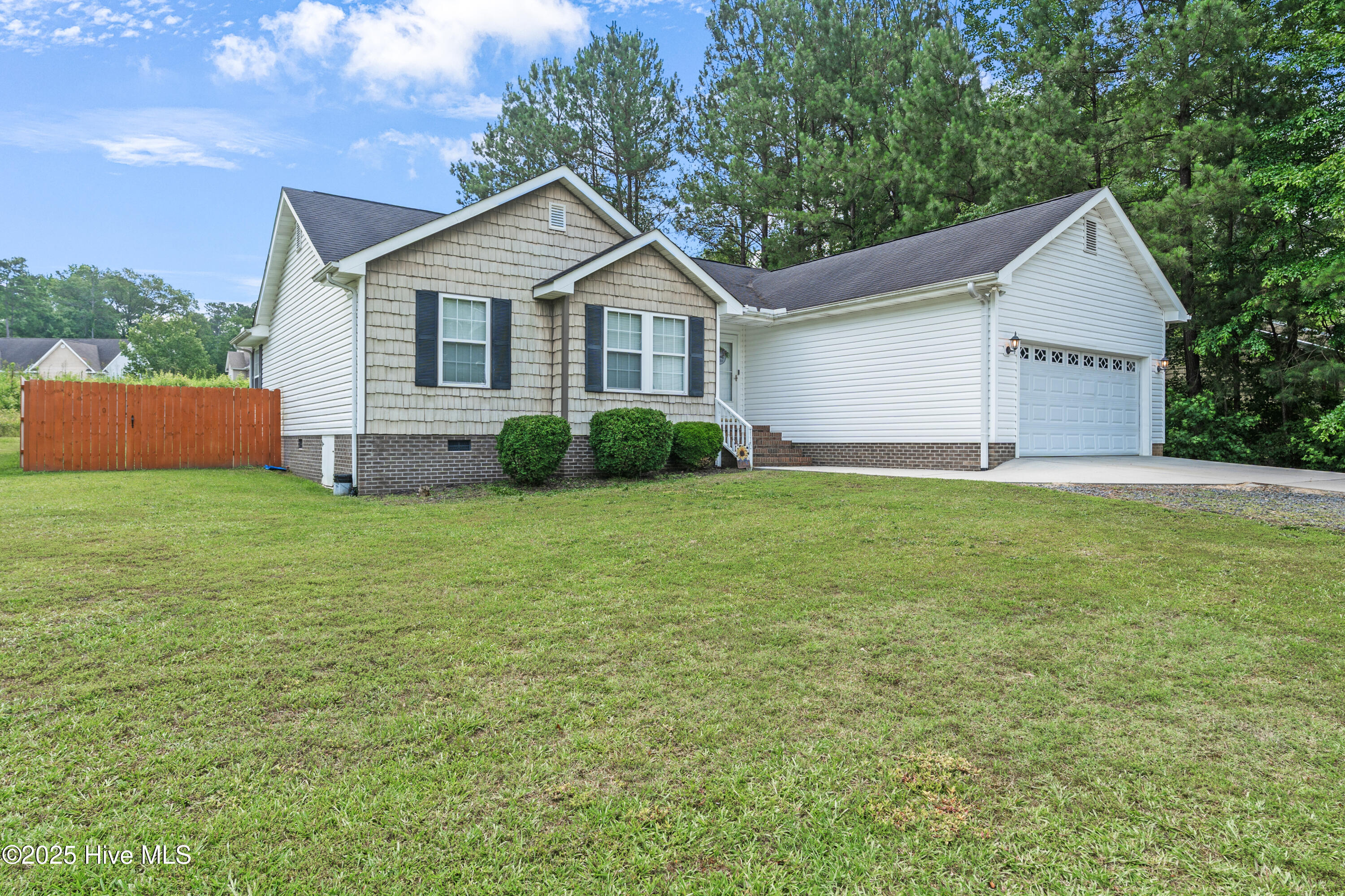 1110 Richmond Road Property Photo 1