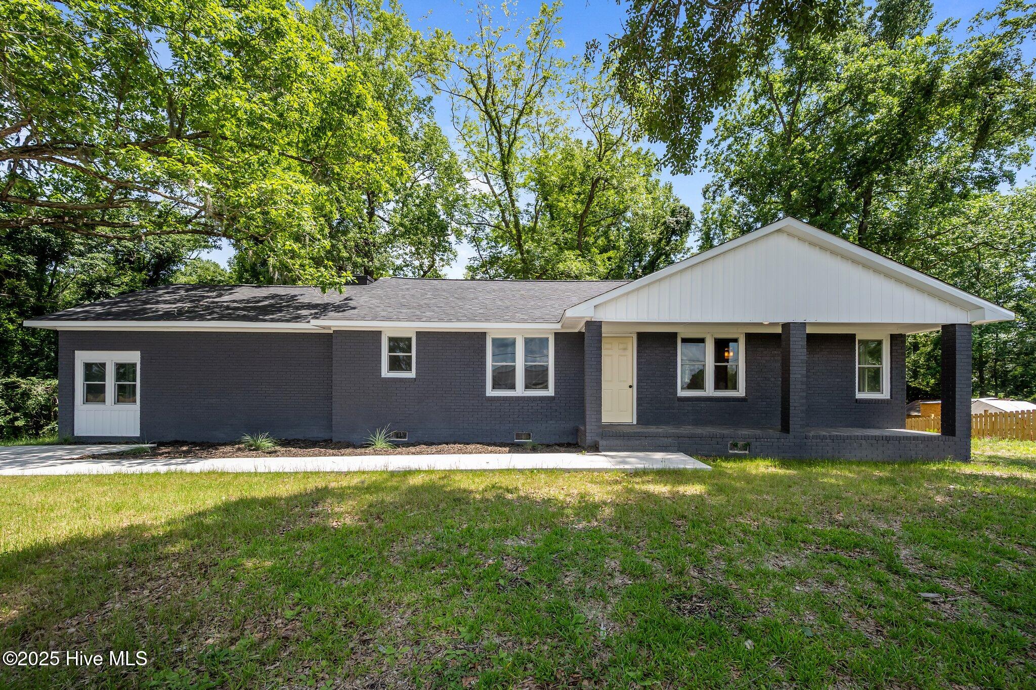 1496 Kellum Loop Road Property Photo 1