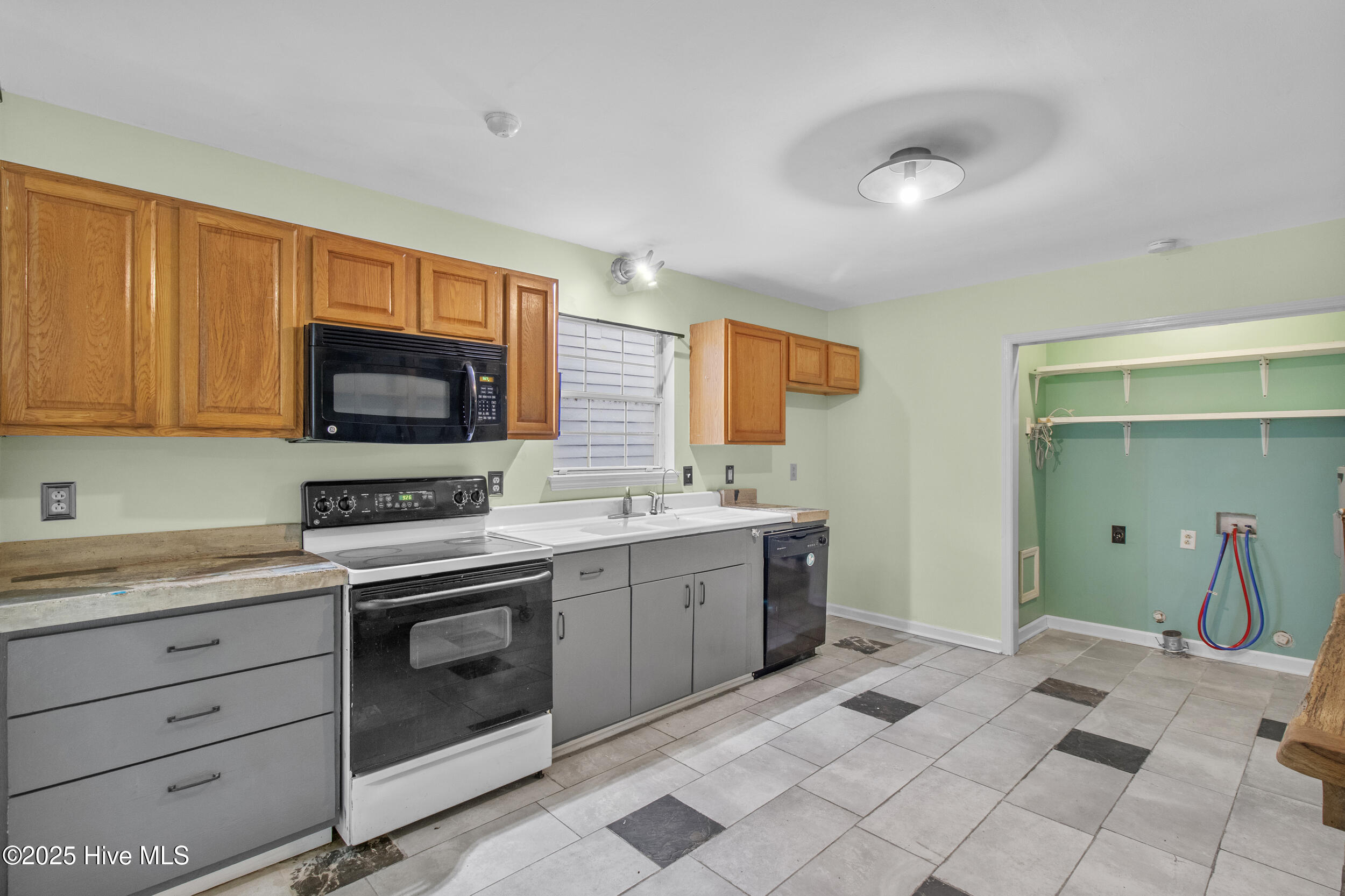 117 S 13th Street Property Photo 22