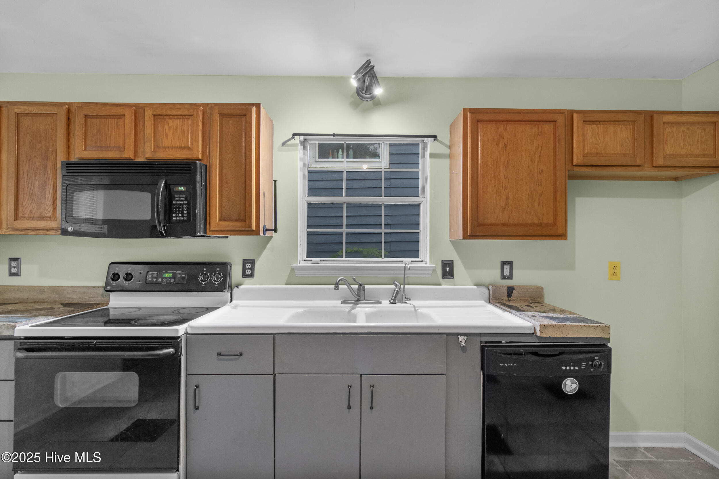 117 S 13th Street Property Photo 23