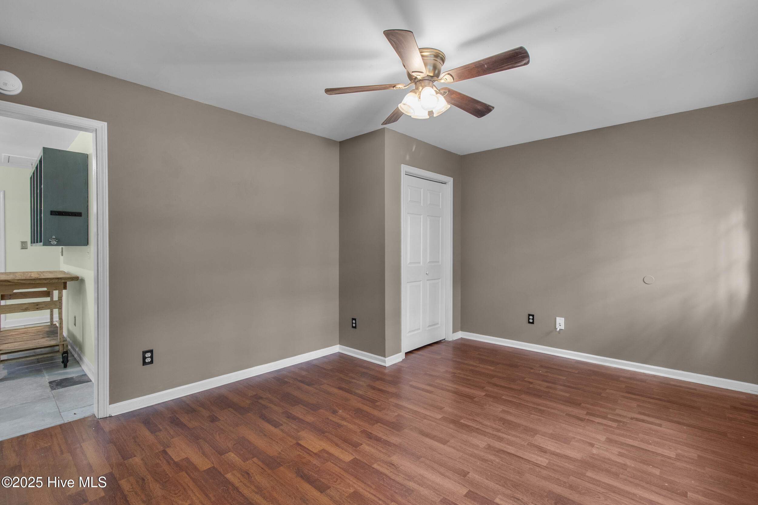 117 S 13th Street Property Photo 28