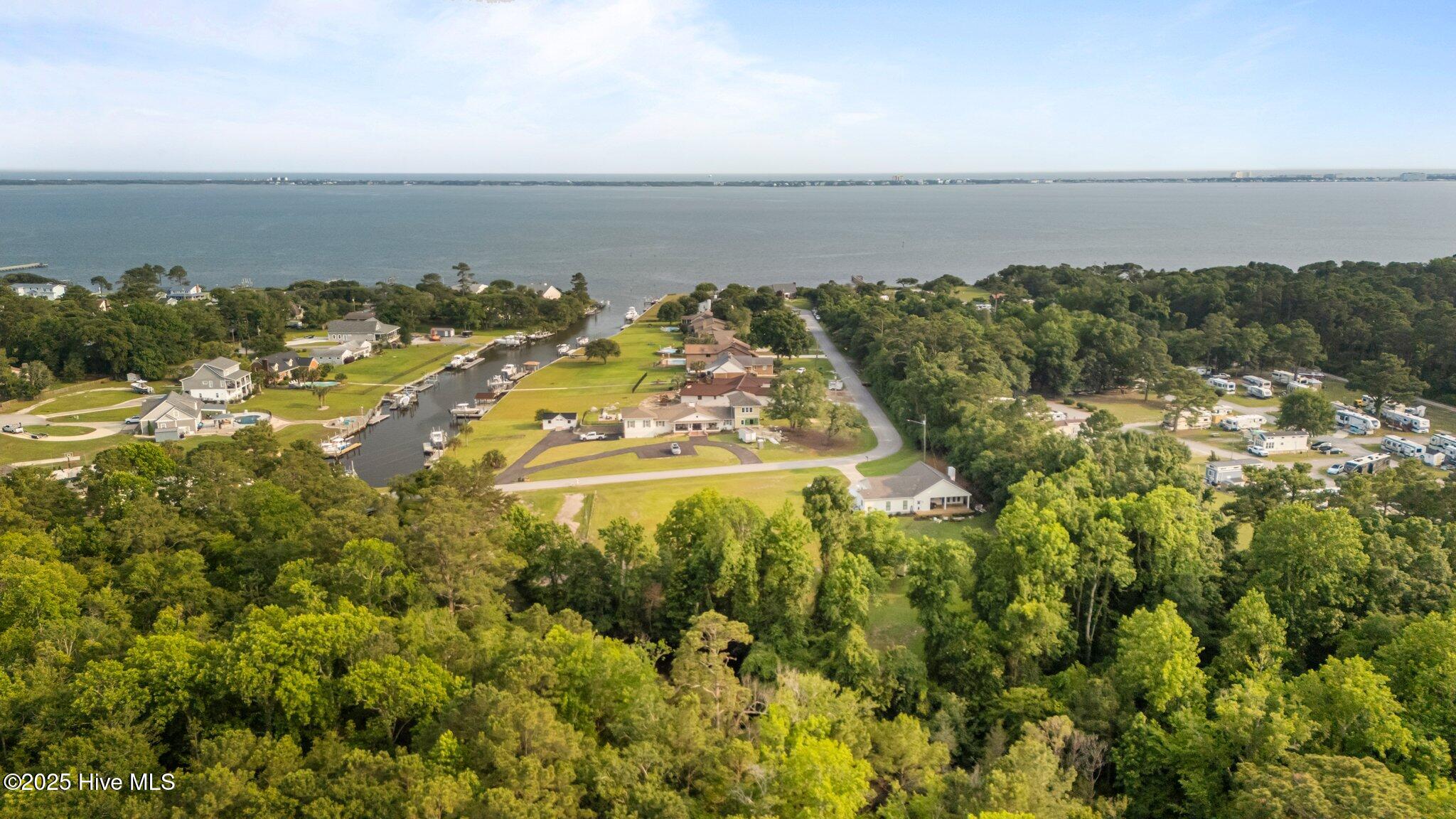 304 Brook Lane Property Photo 15