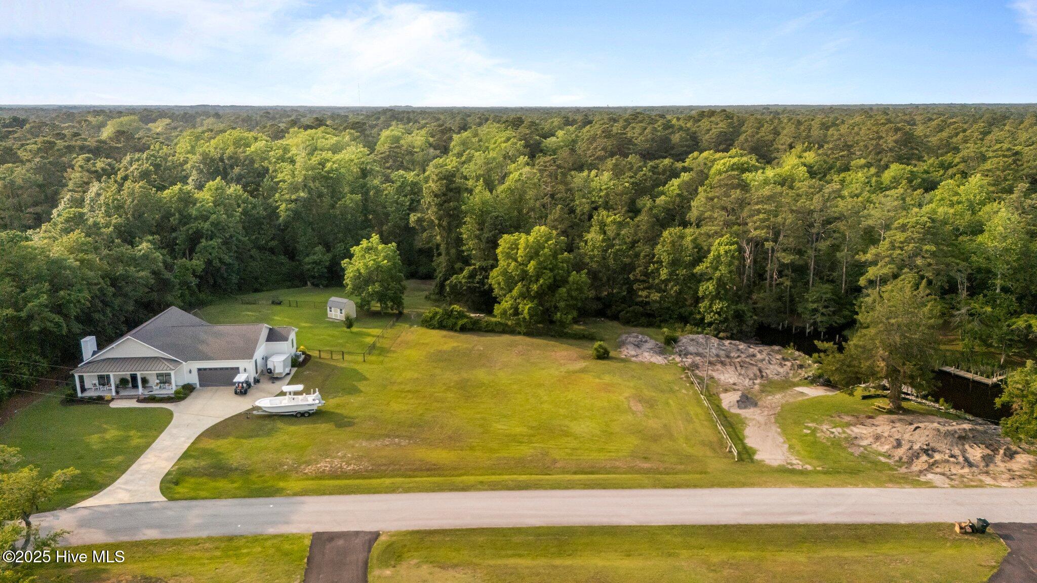 304 Brook Lane Property Photo 17