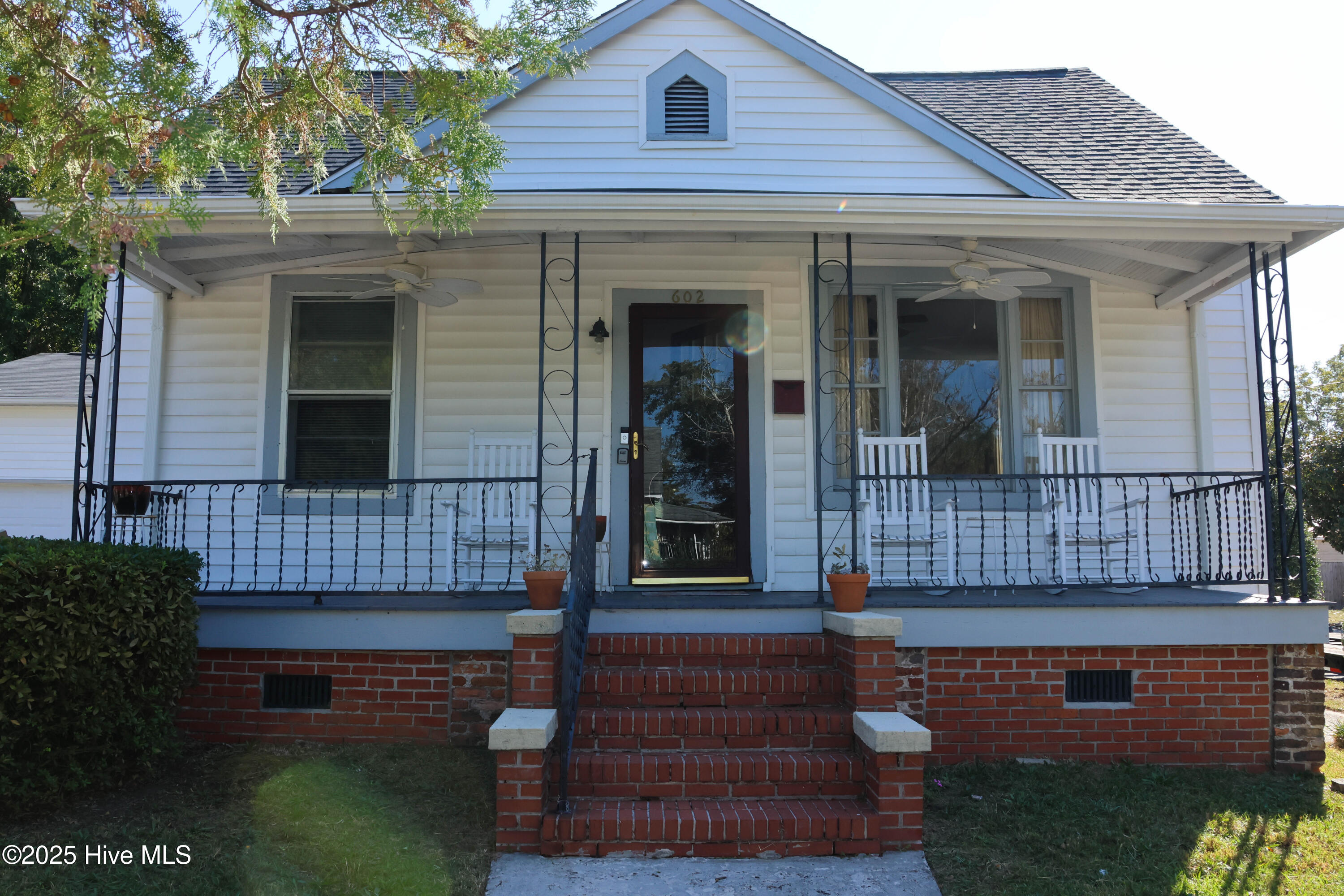 602 Wright Street Property Photo 1