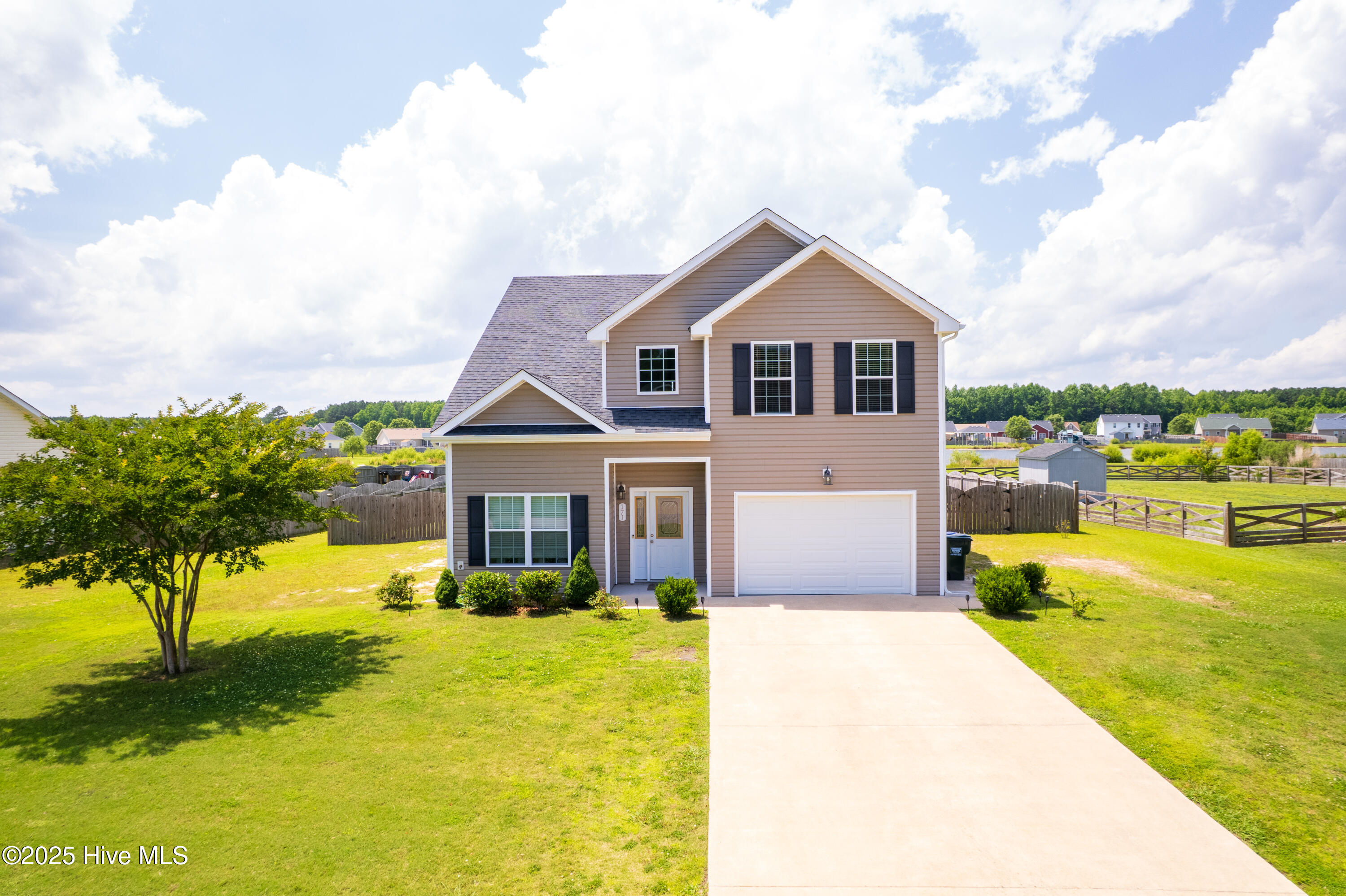 171 Laurel Woods Way