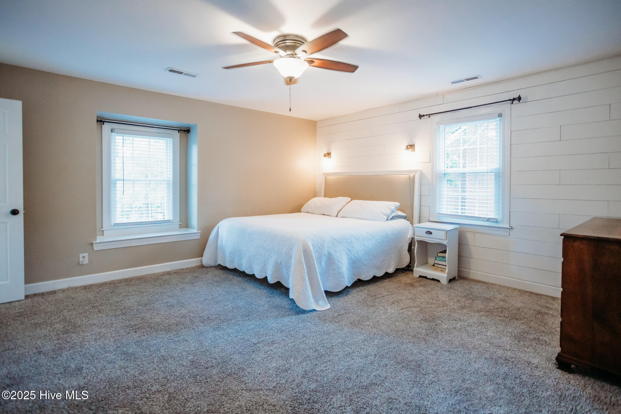 1103 Greenbriar Road Property Photo 16