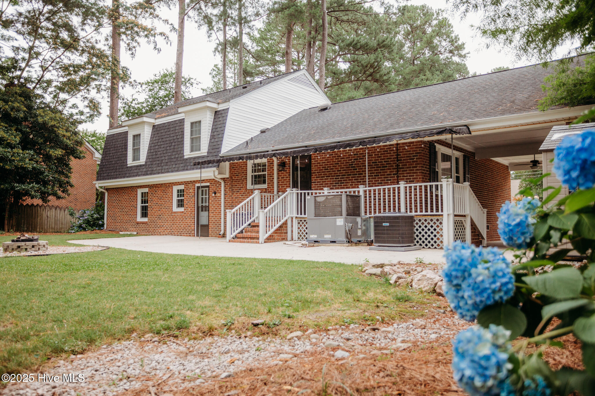 1103 Greenbriar Road Property Photo 27
