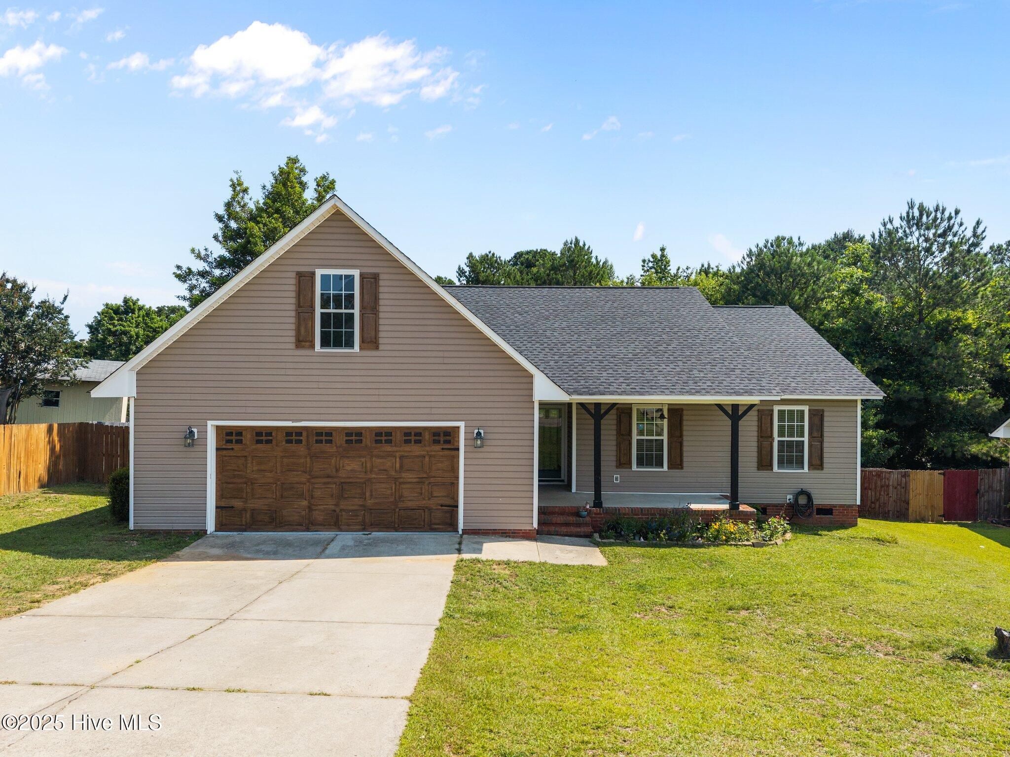 622 Sunpointe Drive Property Photo 1