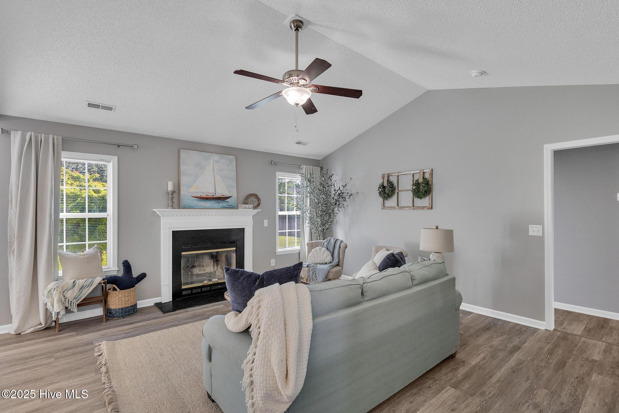 422 Point View Court Property Photo 17