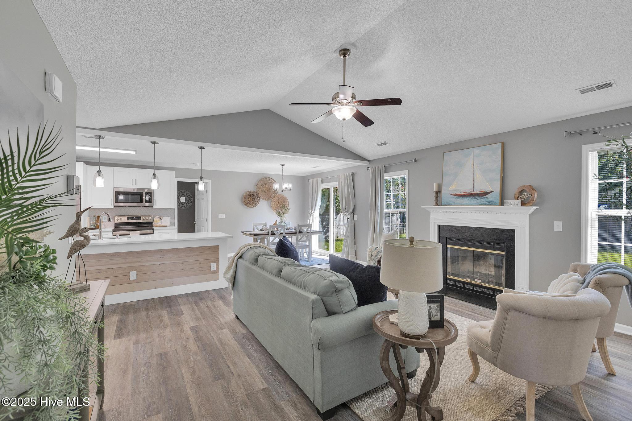 422 Point View Court Property Photo 19