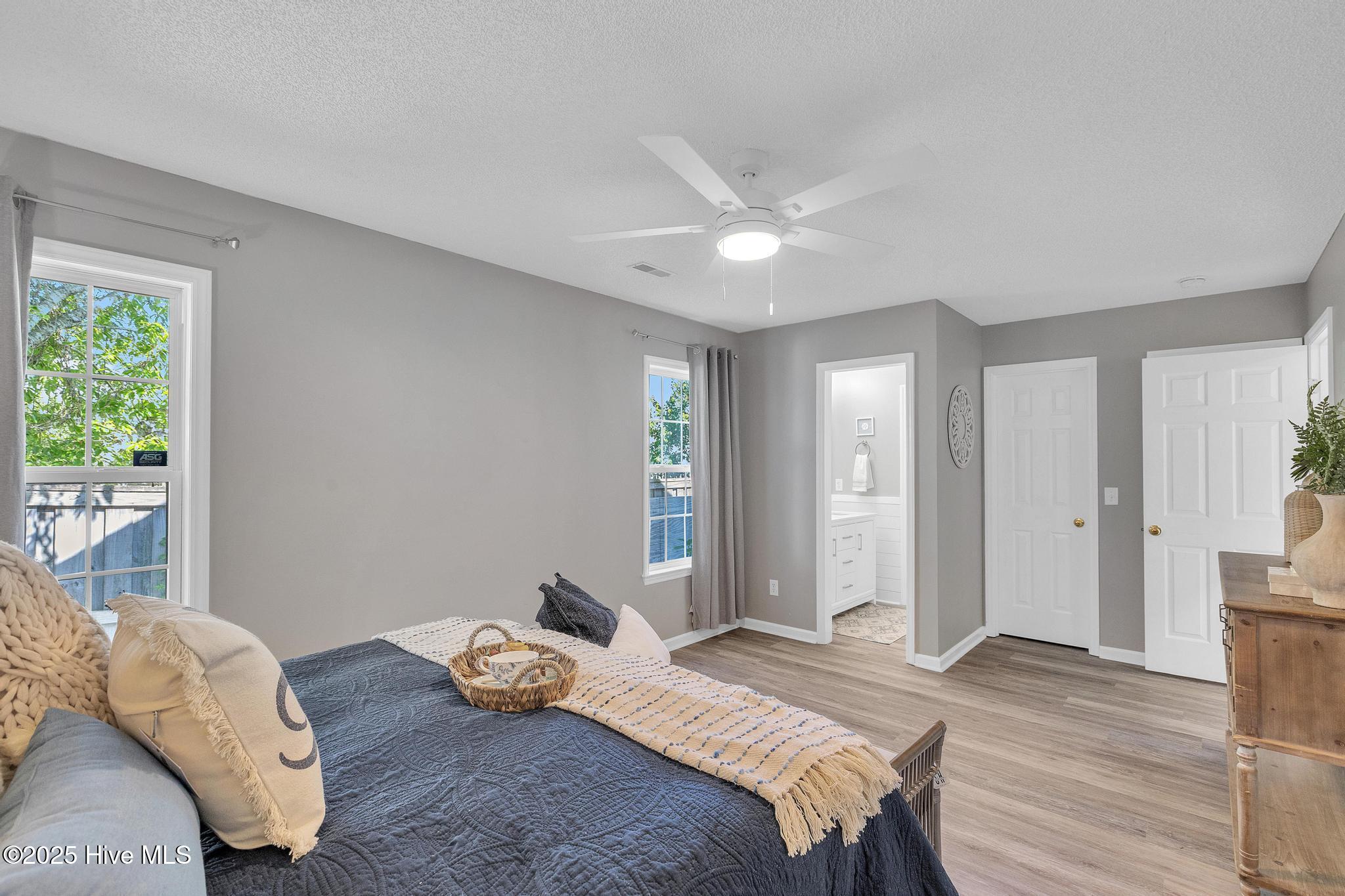 422 Point View Court Property Photo 26