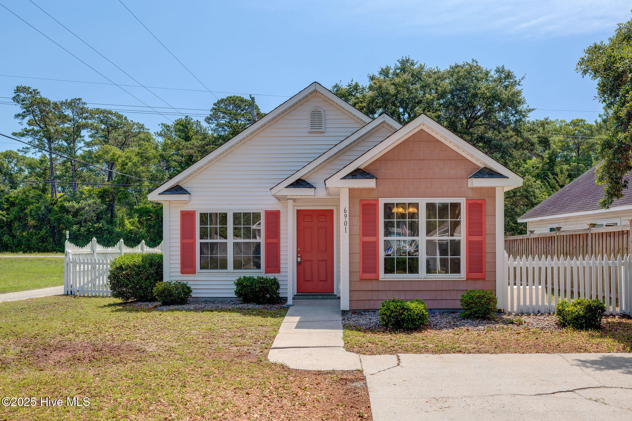 6901 Southern Exposure Property Photo 1