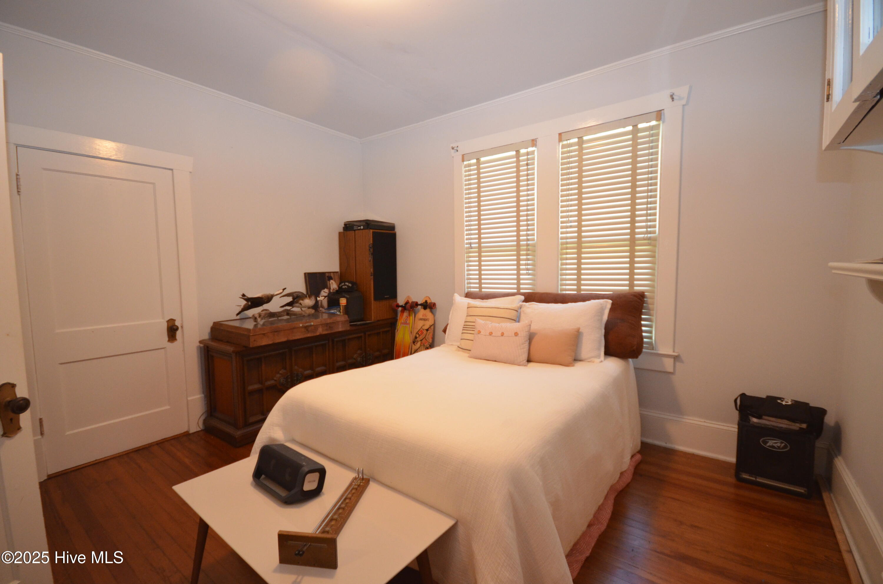 1409 E Walnut Street Property Photo 15