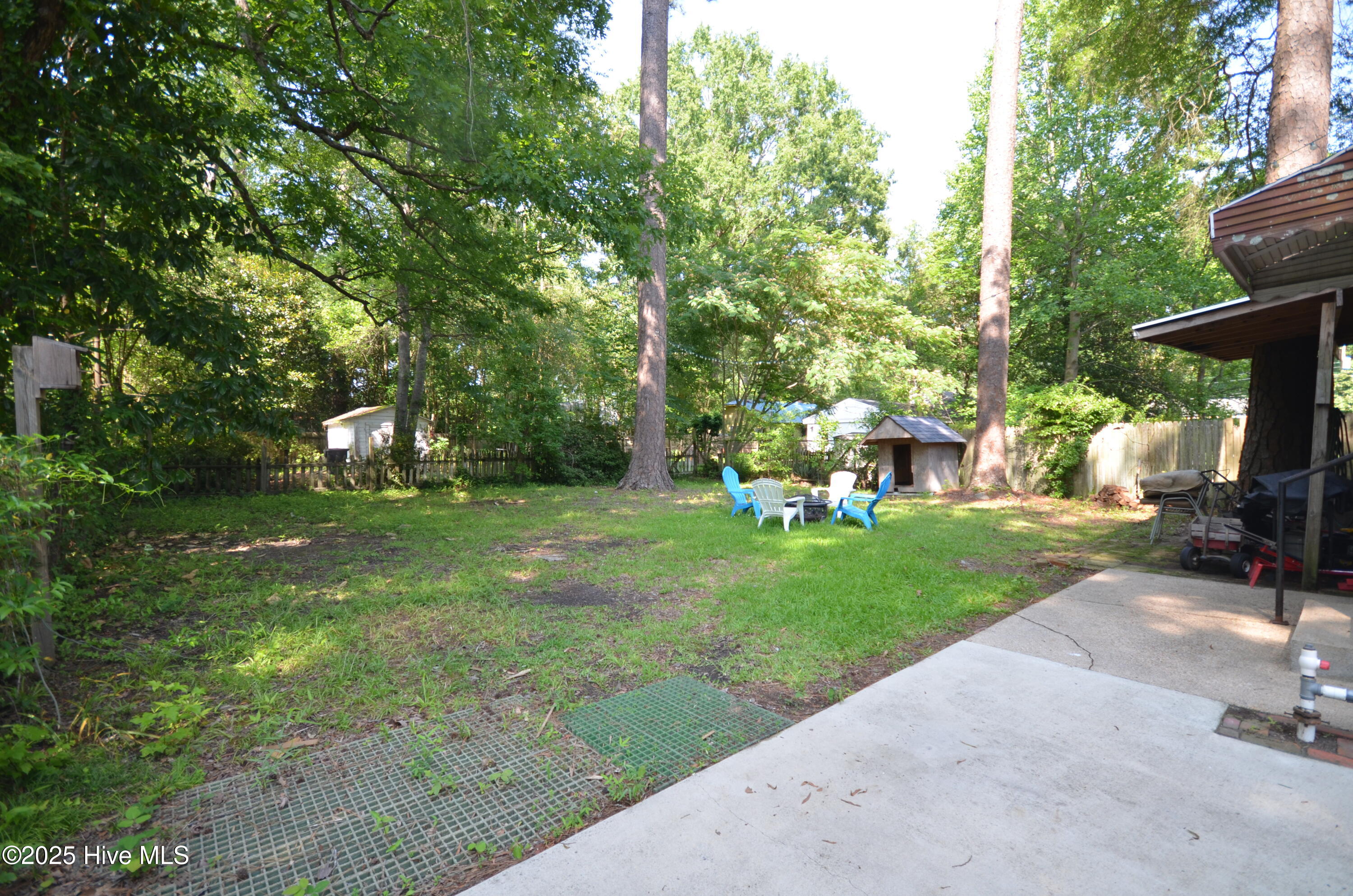 1409 E Walnut Street Property Photo 24