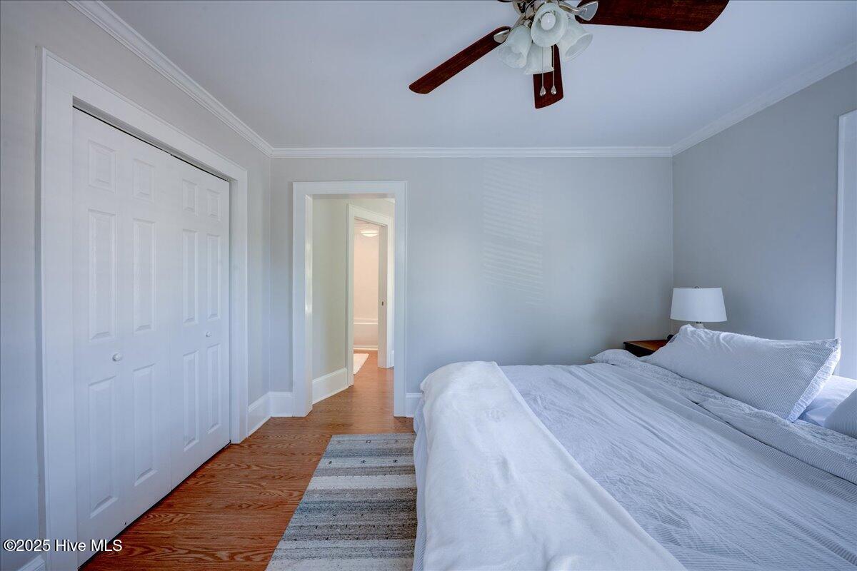 404 Avenue B Property Photo 23