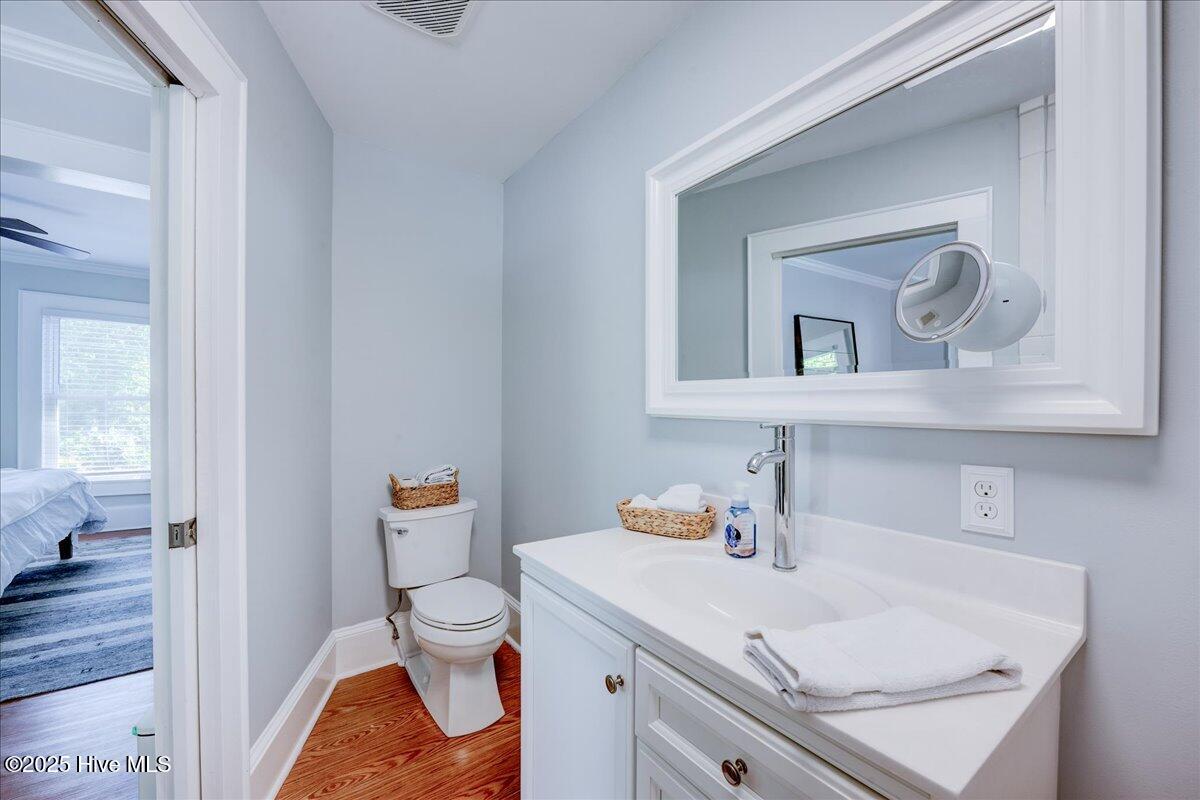 404 Avenue B Property Photo 25