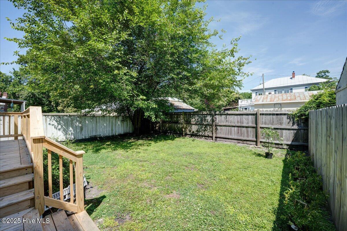 404 Avenue B Property Photo 34