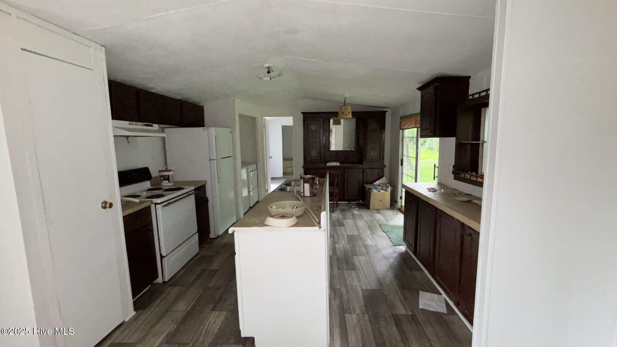 121 Pope Road Property Photo 6