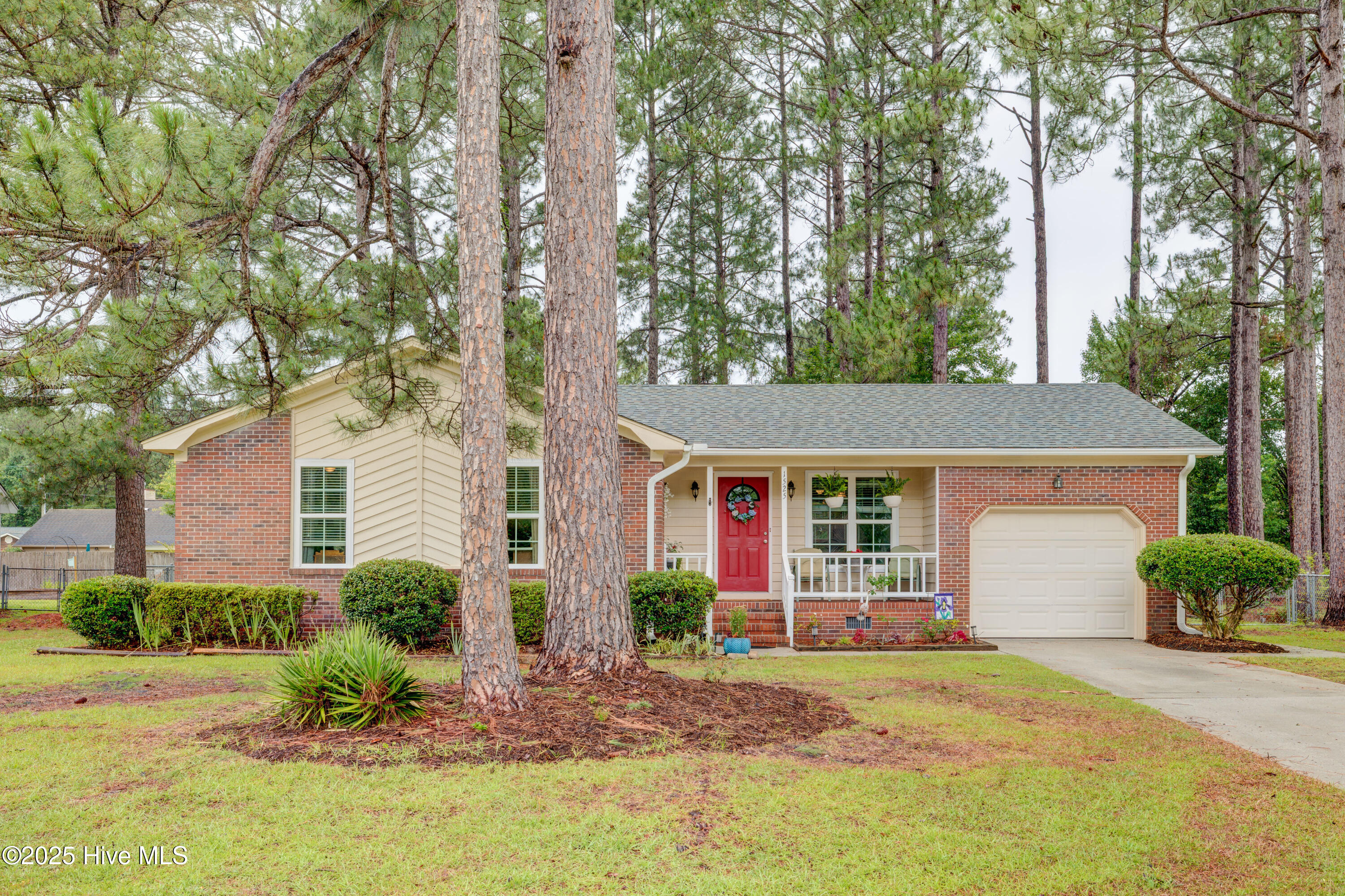 1525 Pointer Lane Property Photo 1
