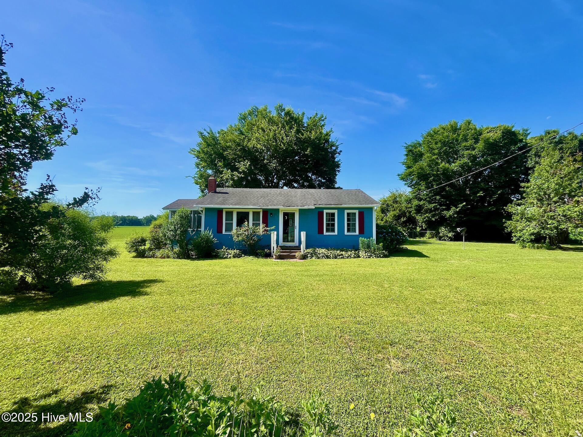 2253 Turnpike Road Property Photo 1