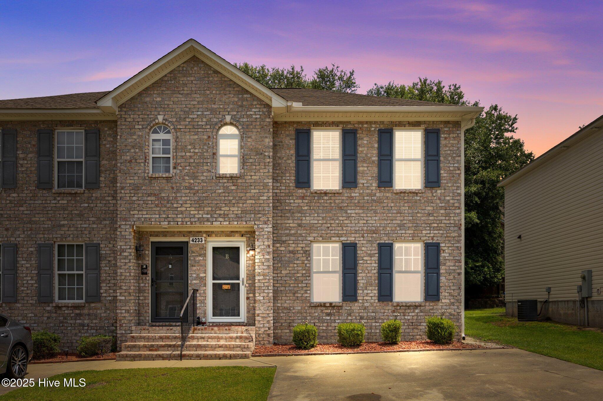 4233 Brook Creek Lane B Property Photo 1