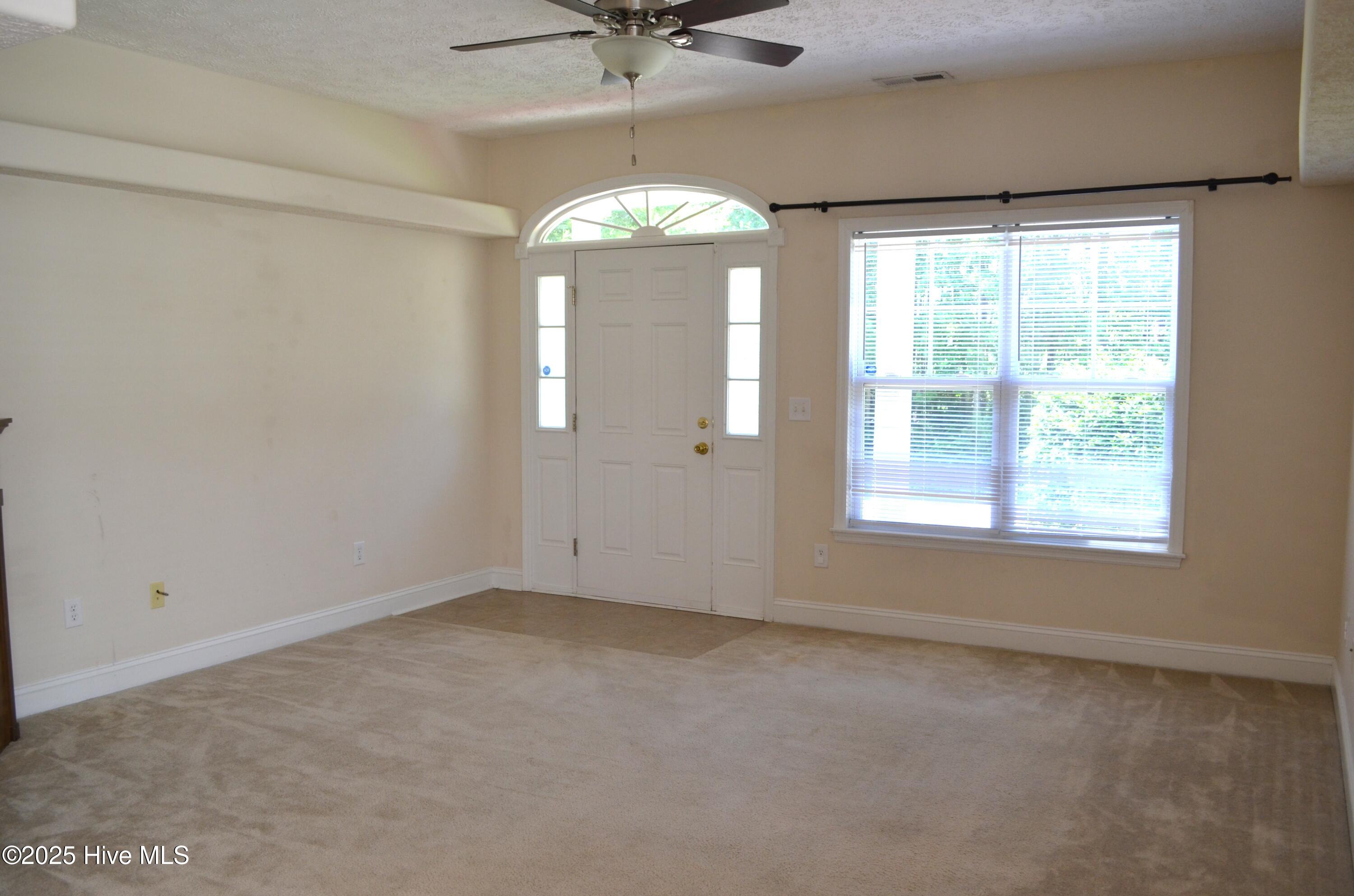 102 Prowler Lane Property Photo 2