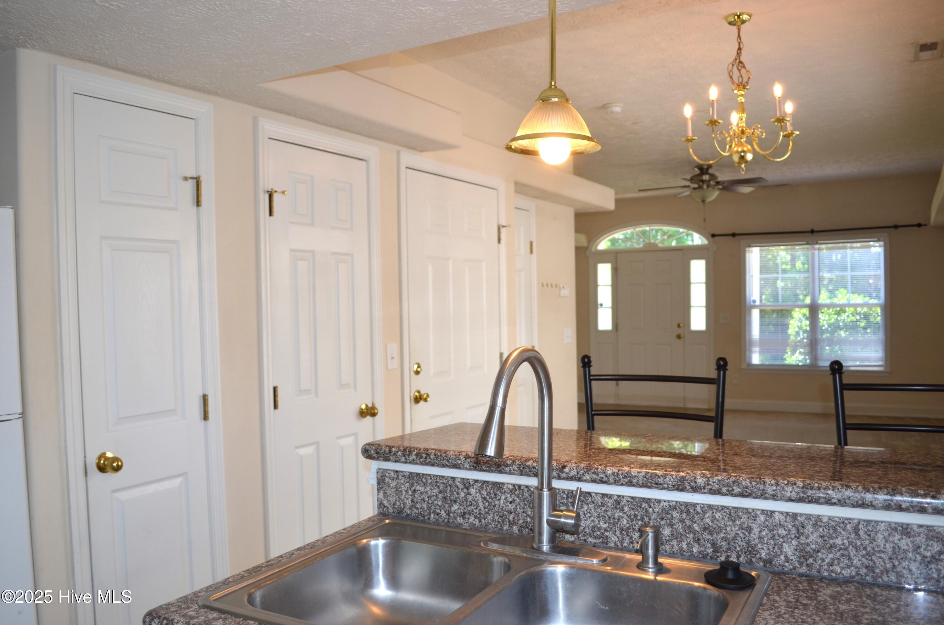 102 Prowler Lane Property Photo 7