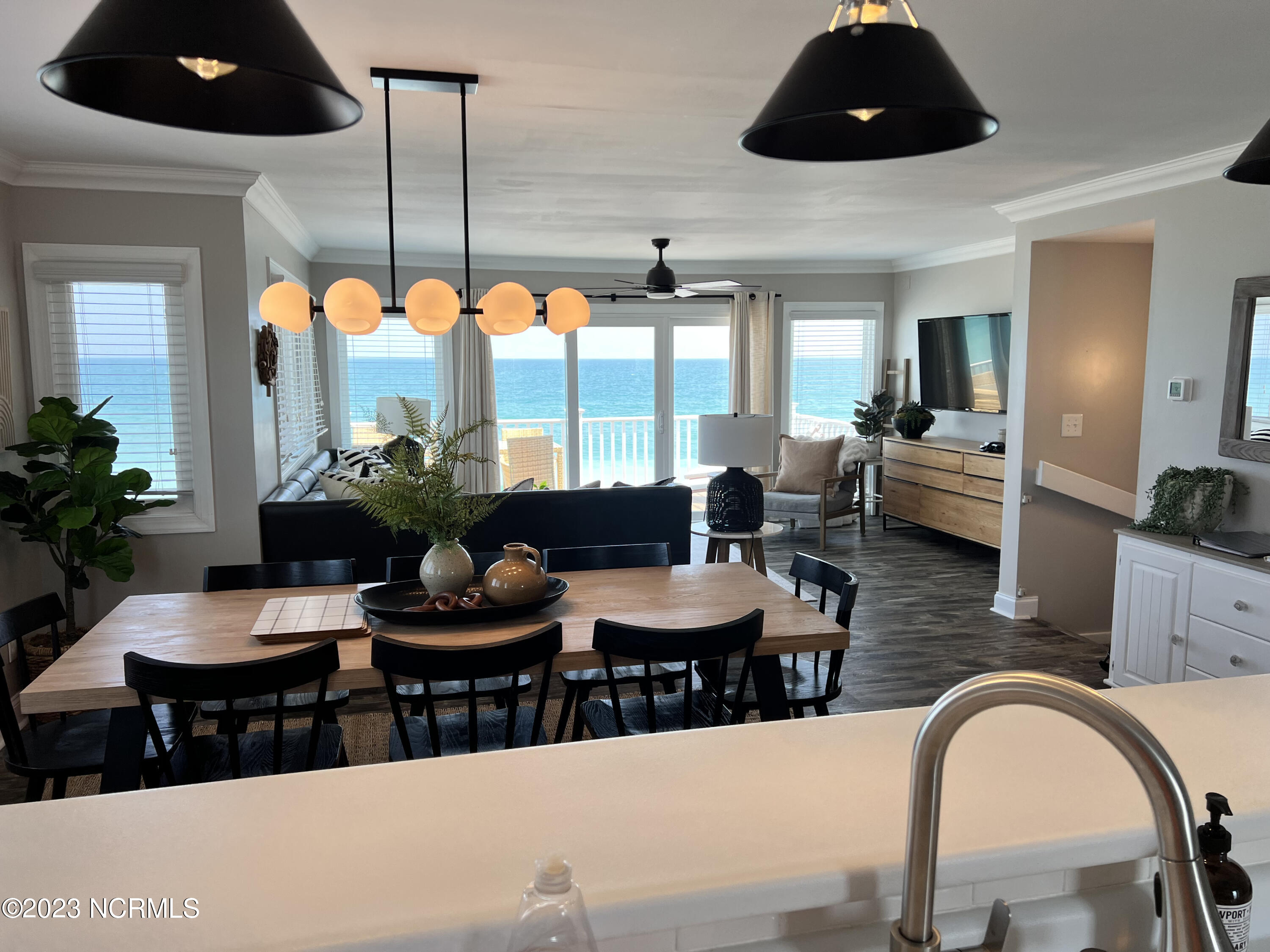 1238 New River Inlet Road Property Photo 6