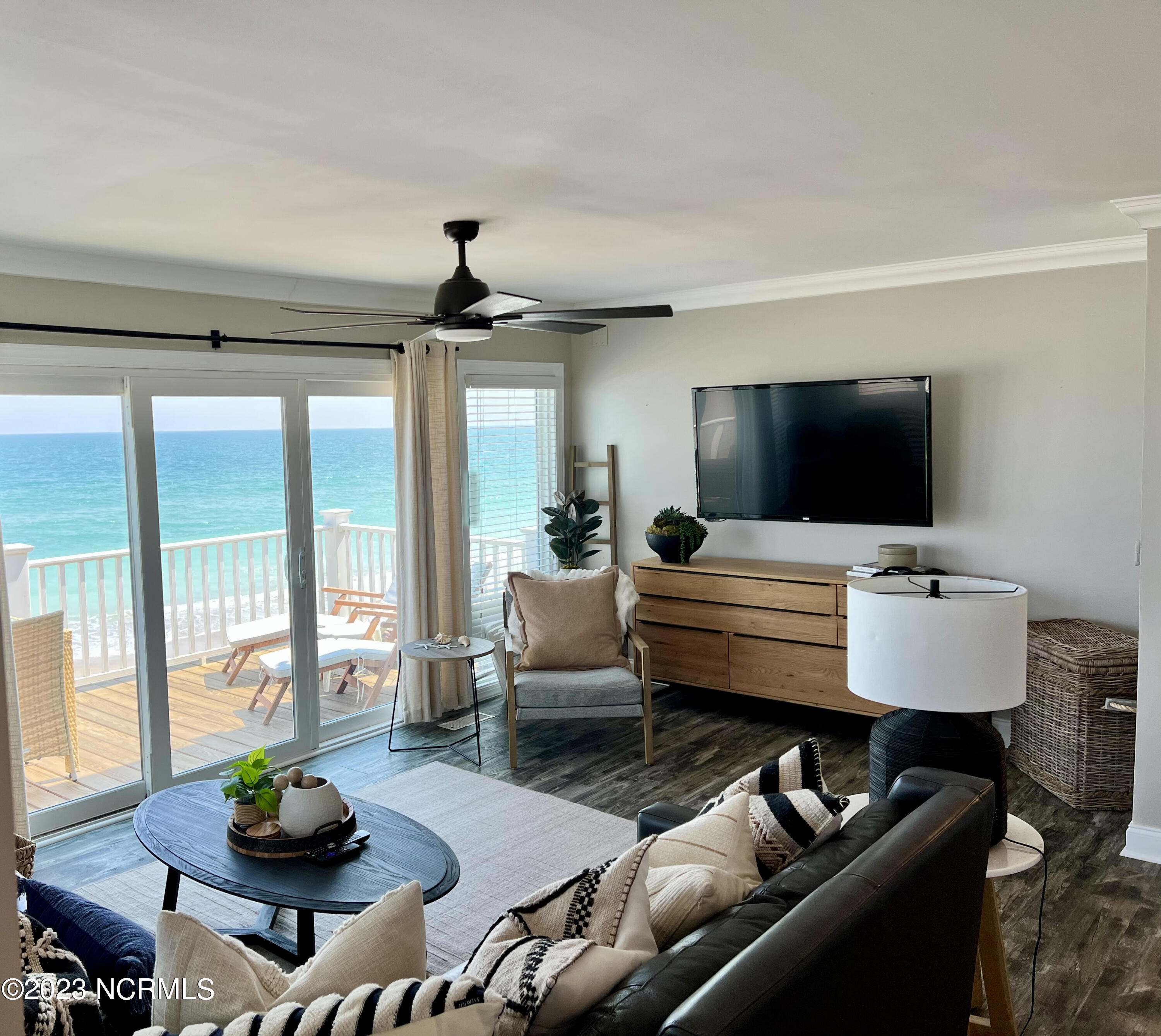 1238 New River Inlet Road Property Photo 9