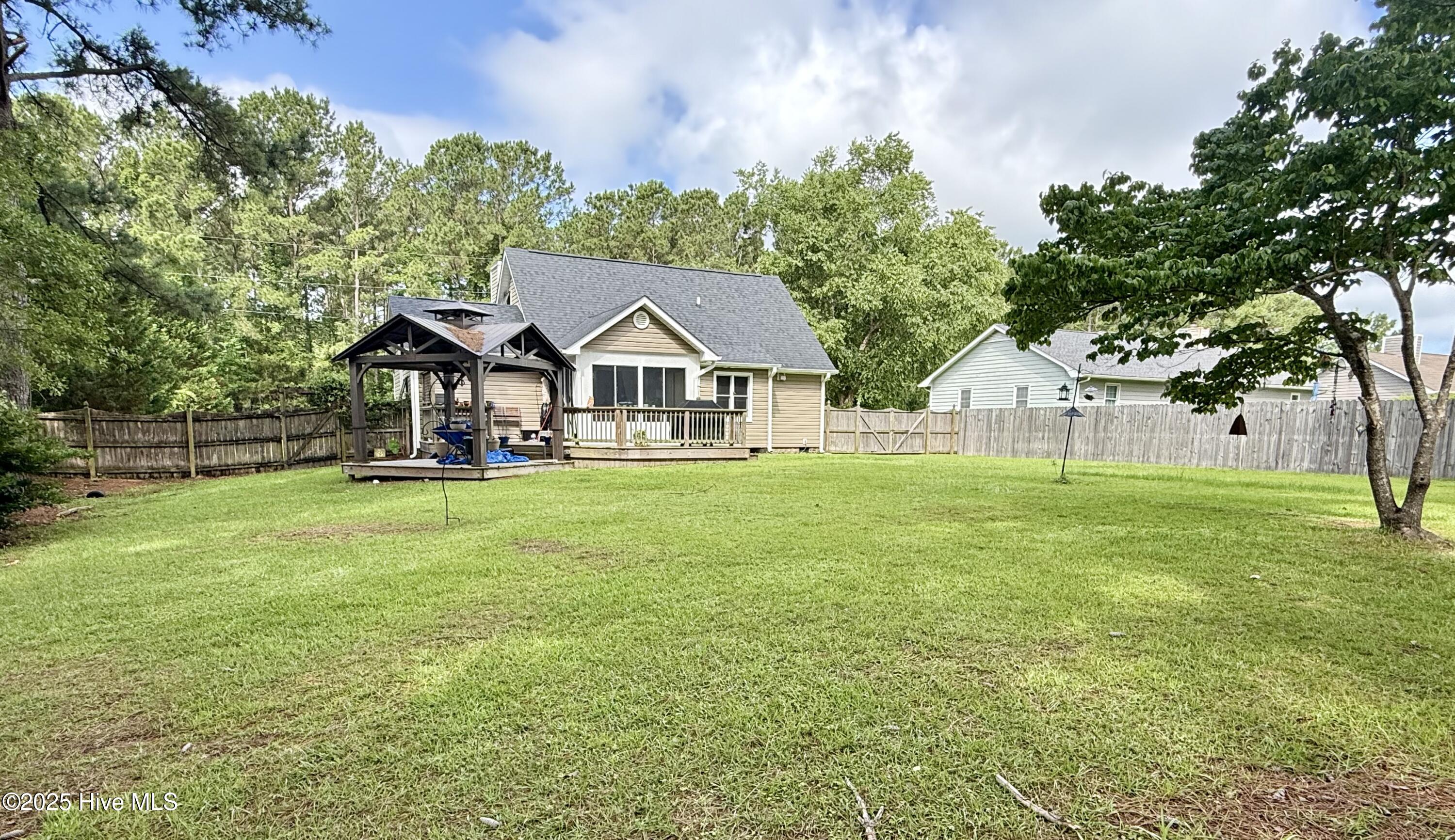 117 Foster Creek Court Property Photo 4