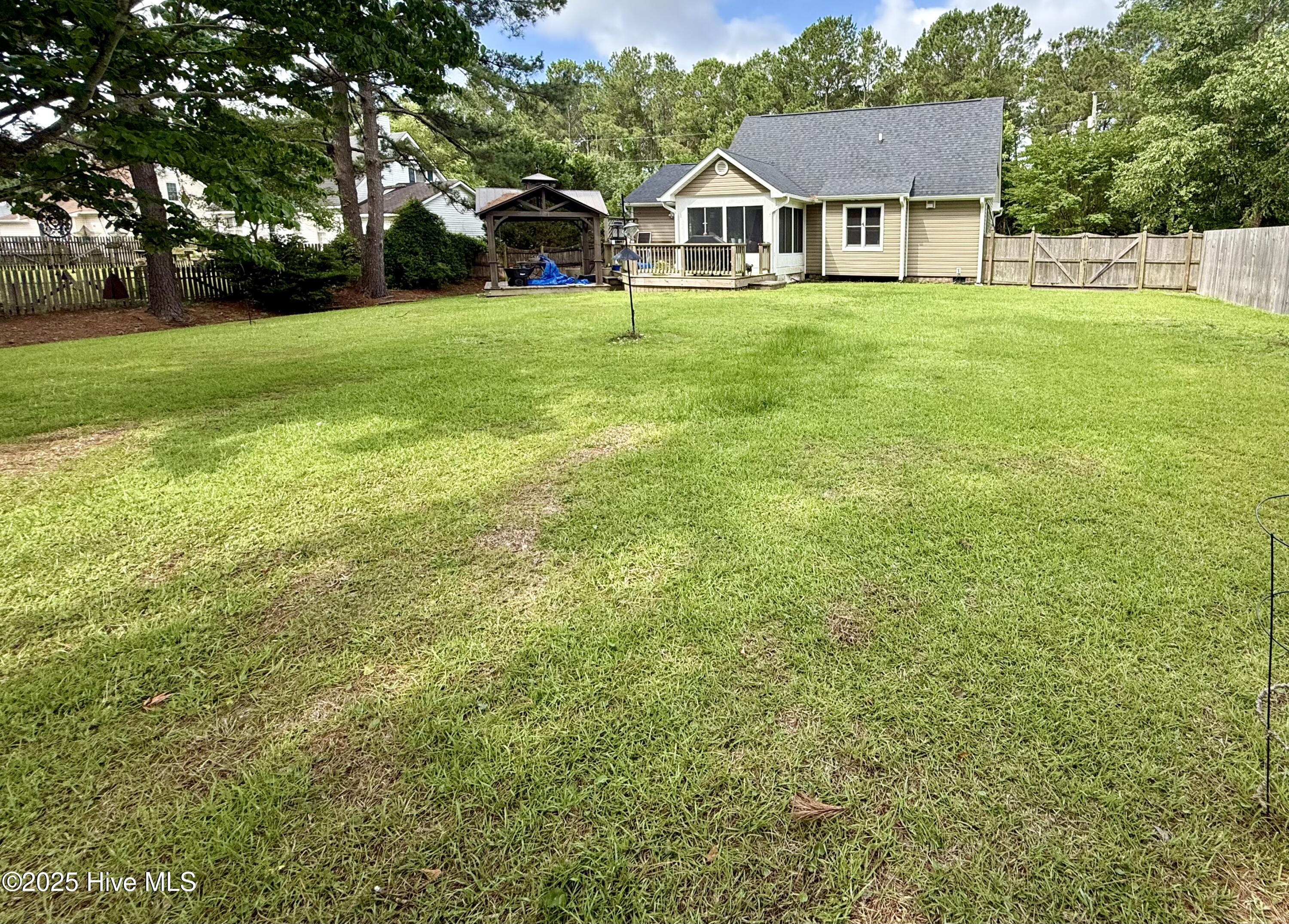 117 Foster Creek Court Property Photo 5