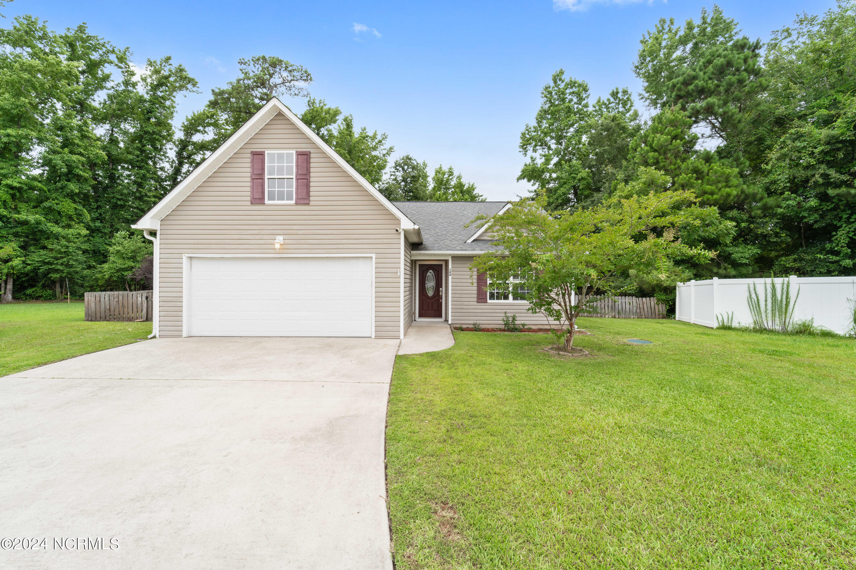 106 Cona Court Property Photo 1